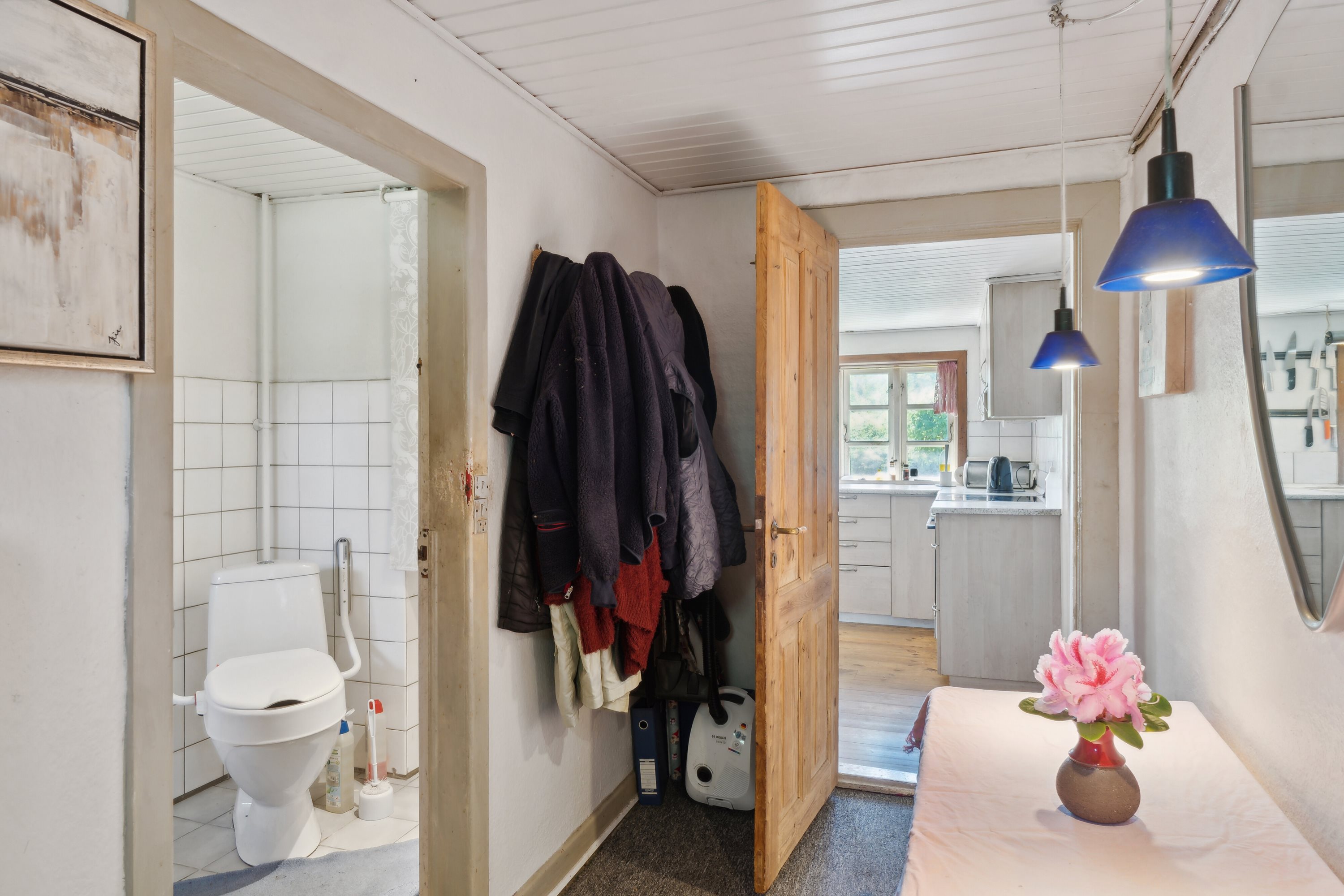 Fremhævet gang billede i fuldskærmstilstand. Billede af Selleshøjvænget 6, Højby, 5260 Odense S