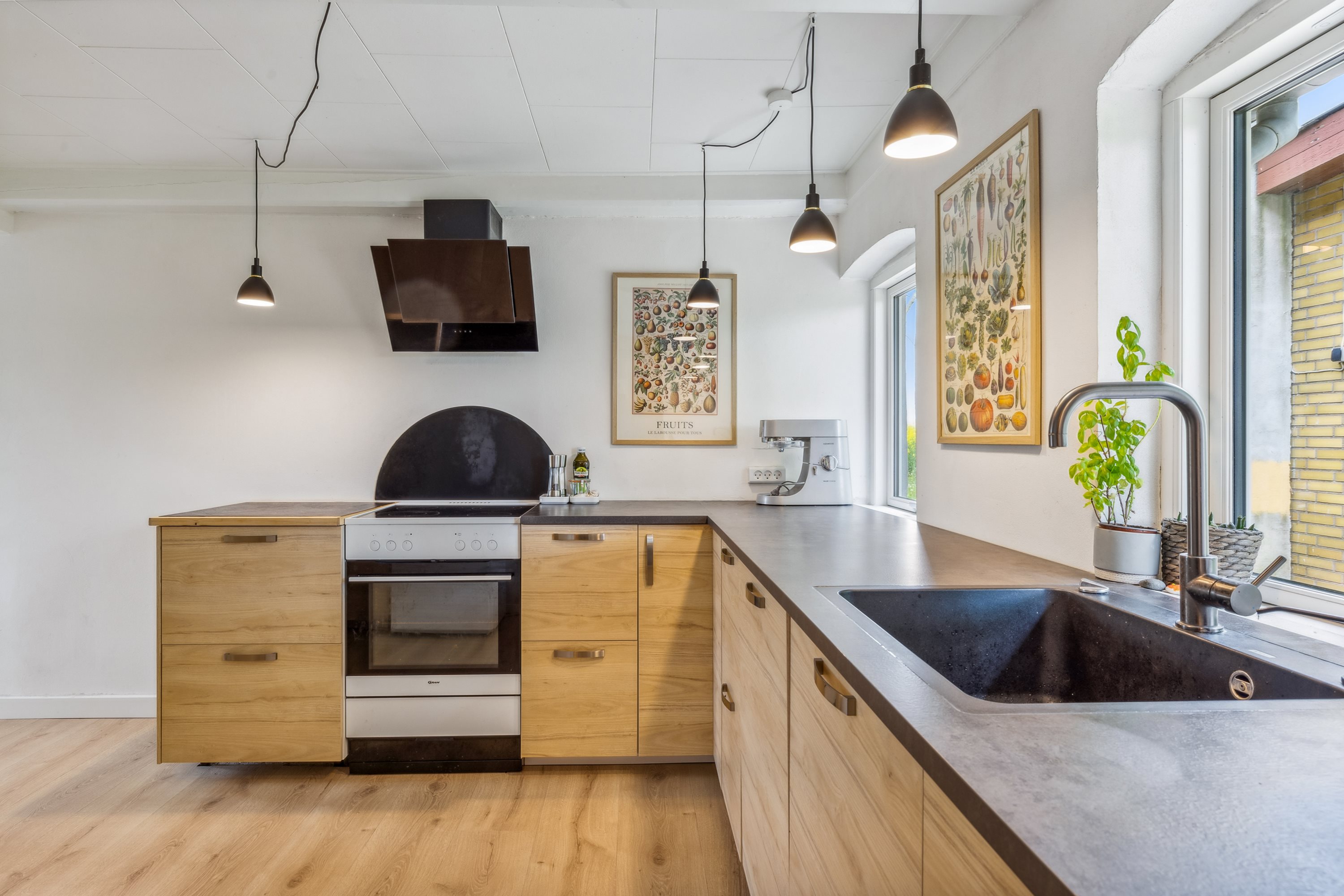 Miniaturebillede 2: køkken. Billede af Brandholmvej 18, Ståby, 5672 Broby