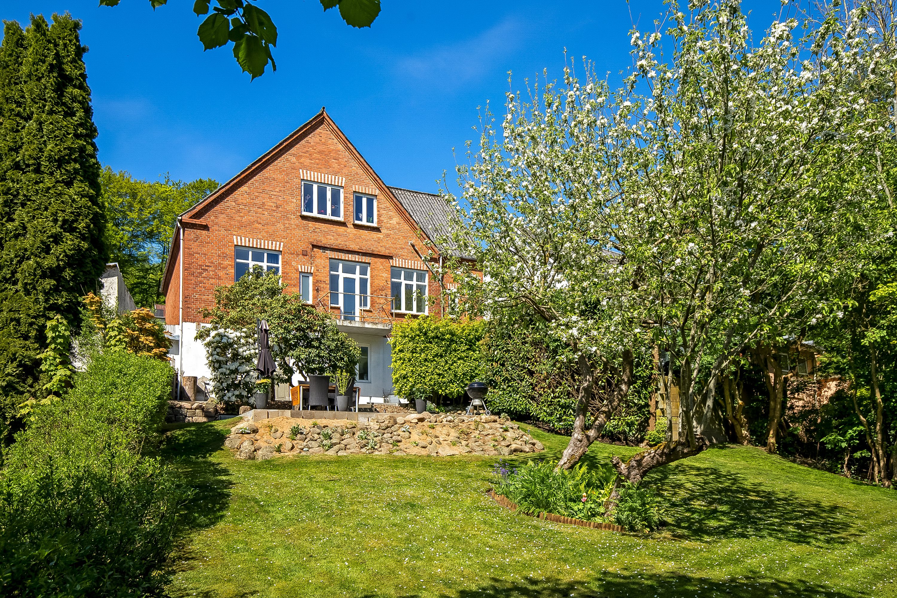 Miniaturebillede 2: ejendommen. Billede af Grejsdalsvej 72, 1., Grejsdalen, 7100 Vejle