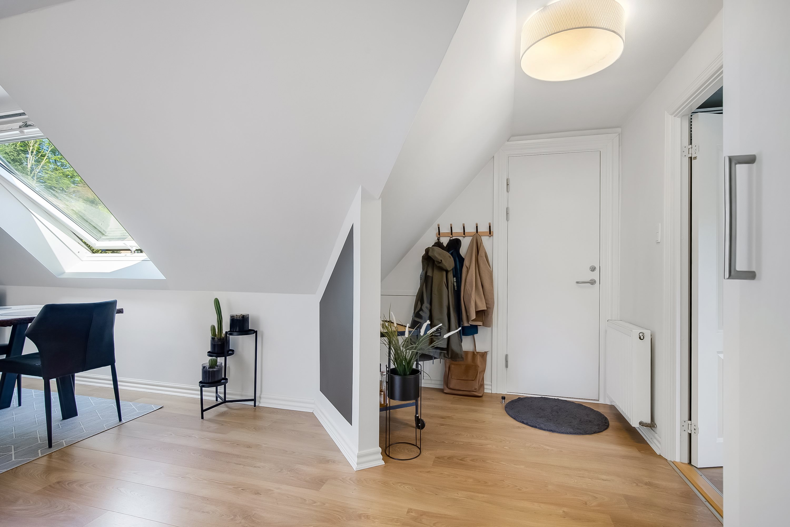 Fremhævet entré billede i fuldskærmstilstand. Billede af Grejsdalsvej 72, 1., Grejsdalen, 7100 Vejle