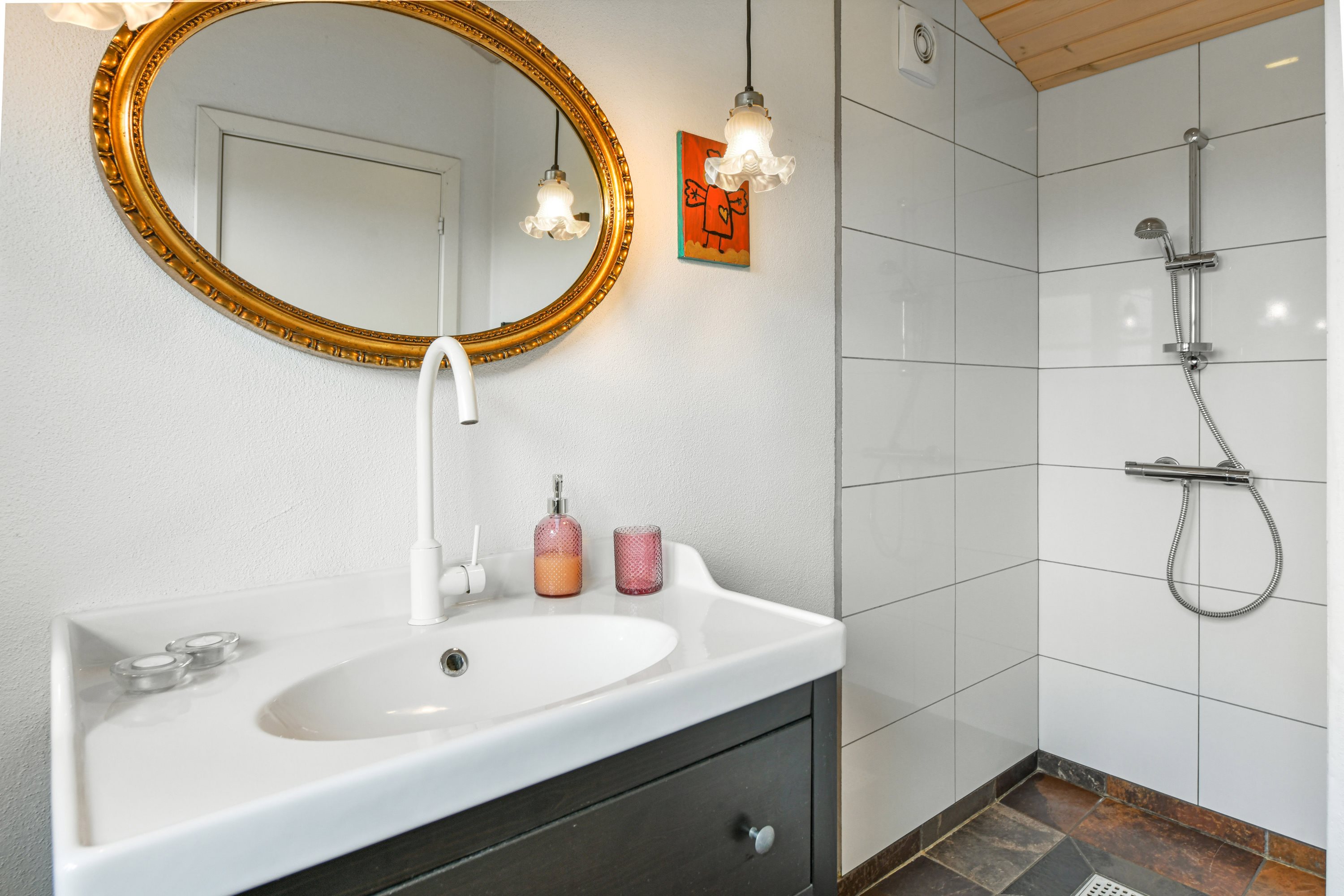 Fremhævet badeværelse billede i fuldskærmstilstand. Billede af Skræddermarken 3, Sønderho, 6720 Fanø