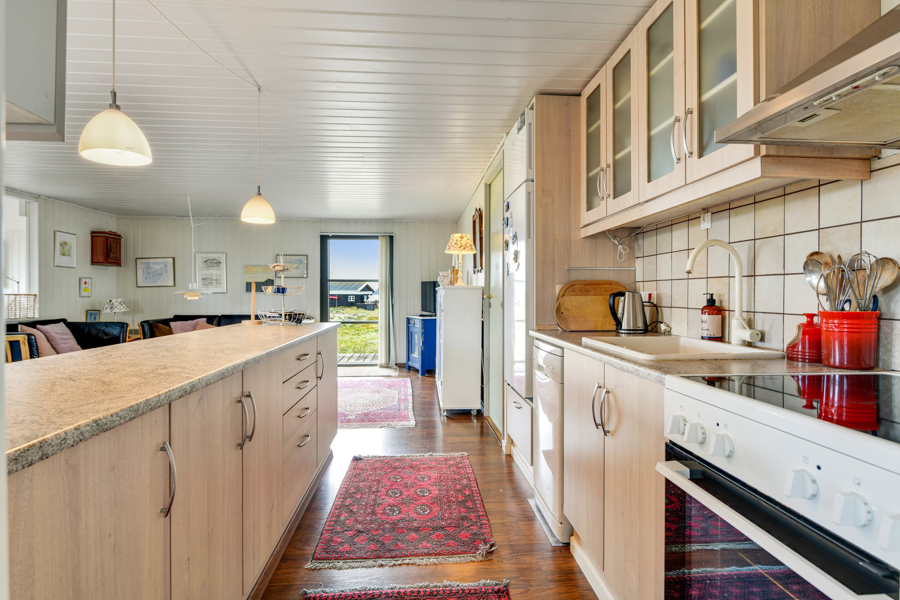 Fremhævet køkken billede i fuldskærmstilstand. Billede af Skræddermarken 3, Sønderho, 6720 Fanø