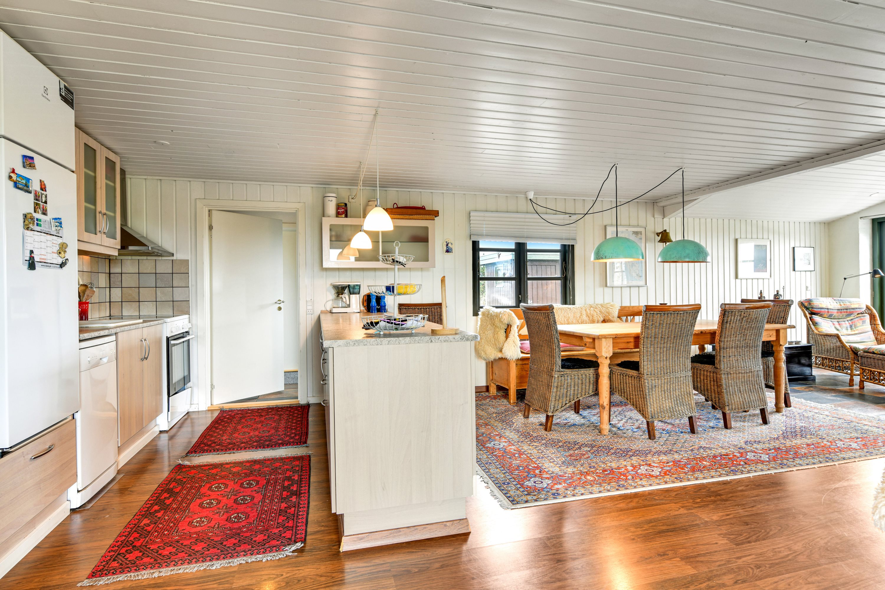 Fremhævet køkken billede i fuldskærmstilstand. Billede af Skræddermarken 3, Sønderho, 6720 Fanø