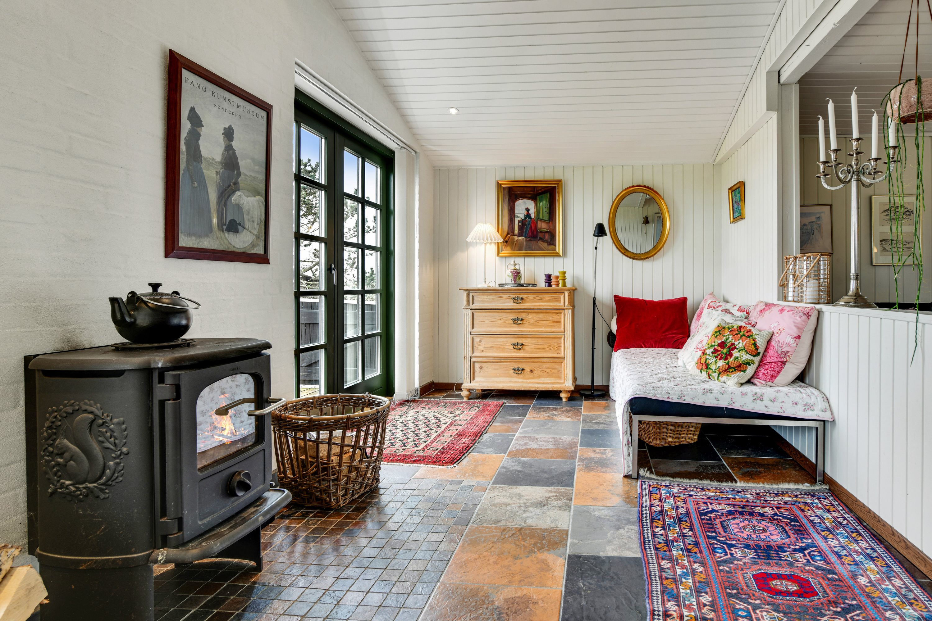 Fremhævet stue billede i fuldskærmstilstand. Billede af Skræddermarken 3, Sønderho, 6720 Fanø