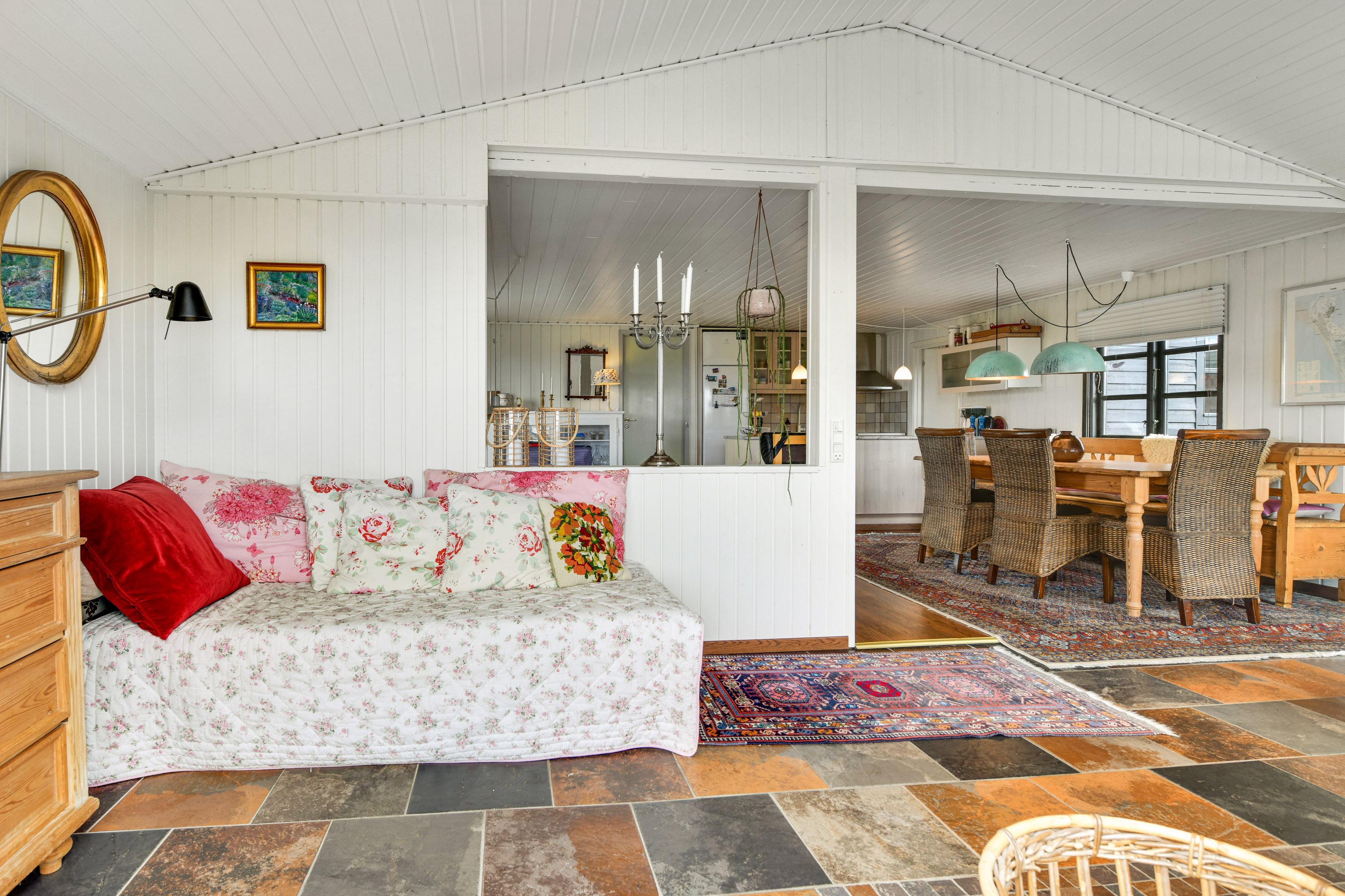 Fremhævet stue billede i fuldskærmstilstand. Billede af Skræddermarken 3, Sønderho, 6720 Fanø