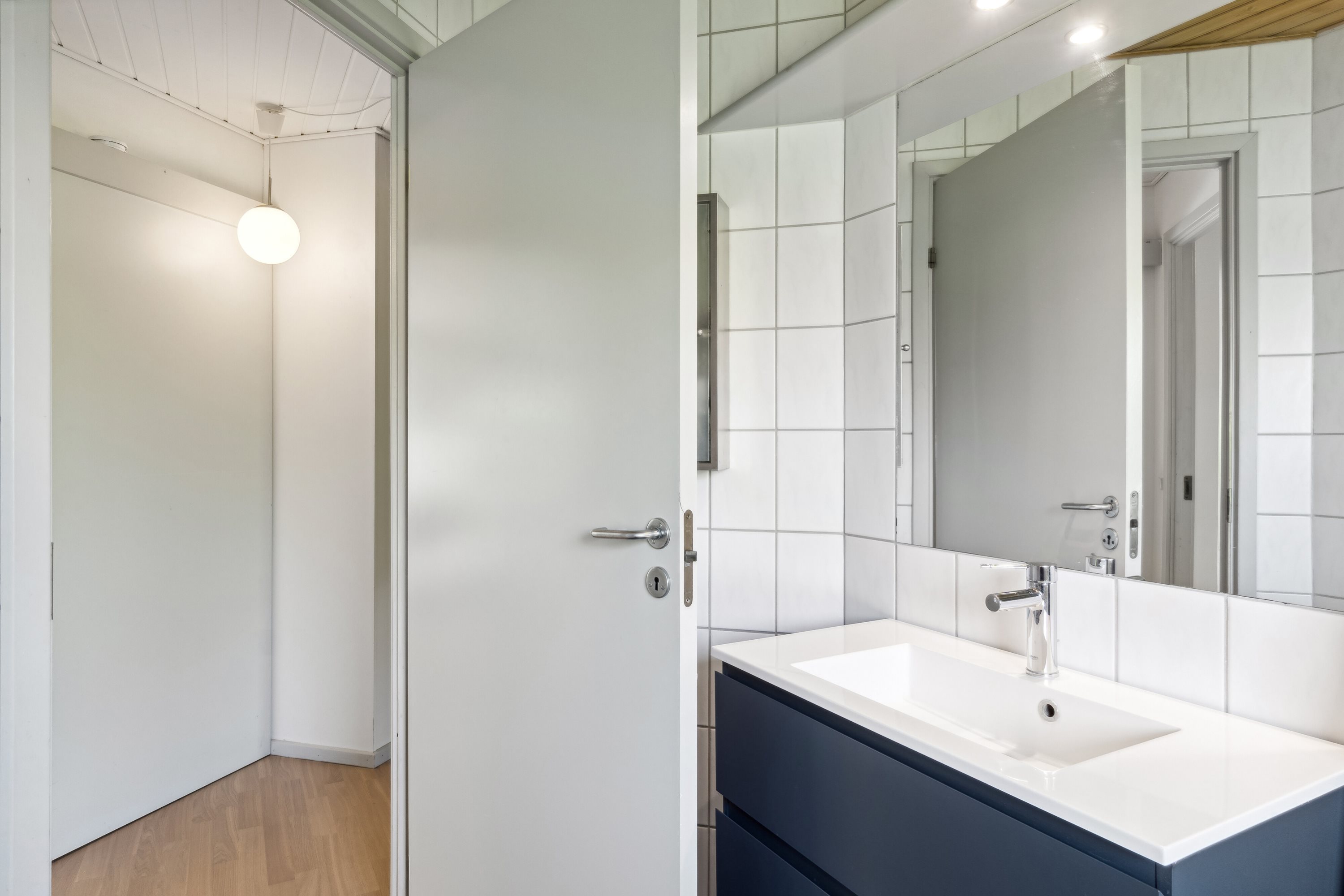 Fremhævet badeværelse billede i fuldskærmstilstand. Billede af Bushøjvej 217, 8270 Højbjerg