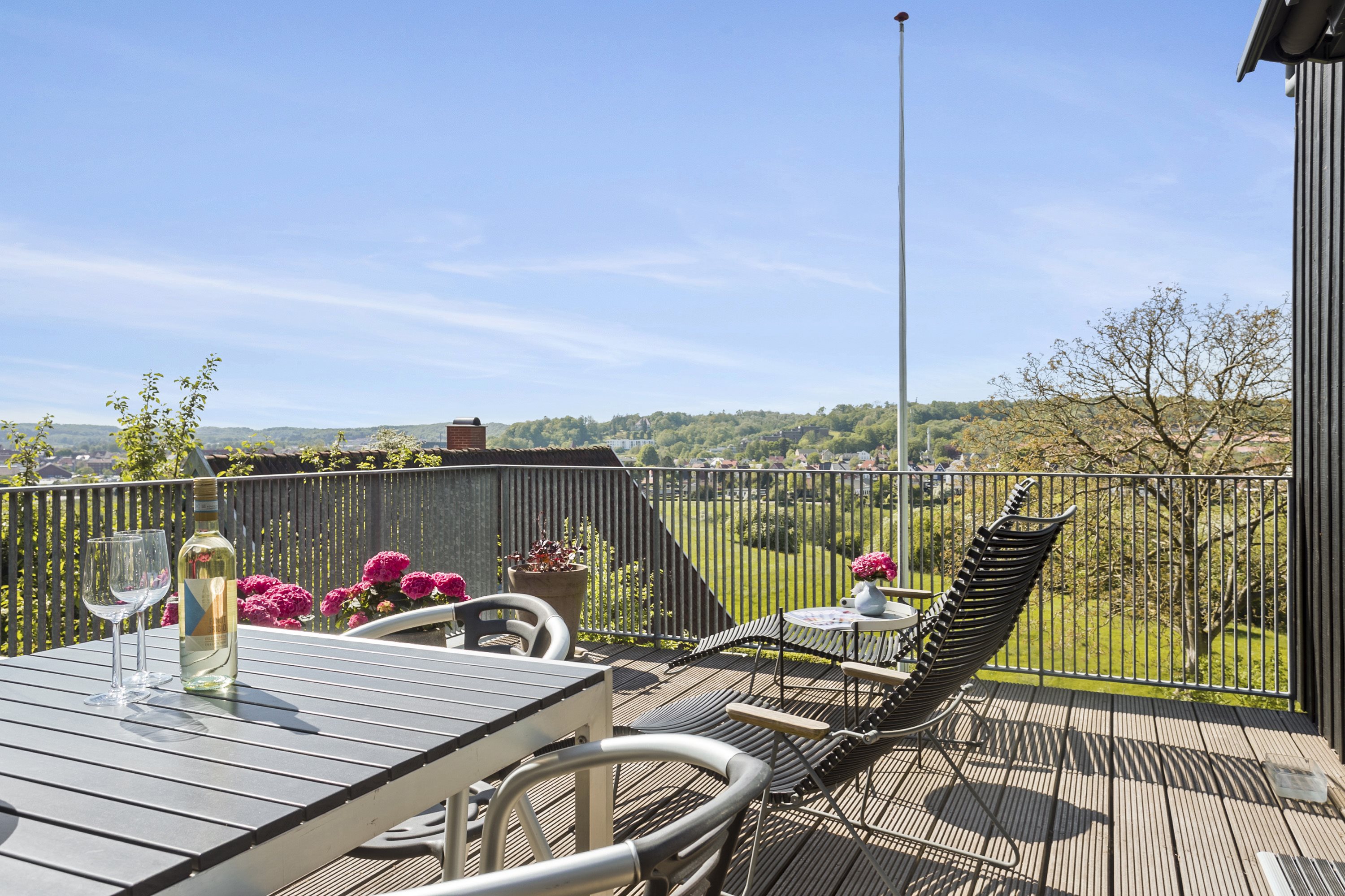 Fremhævet ejendommen billede i fuldskærmstilstand. Billede af Dambjerg 23, 6200 Aabenraa