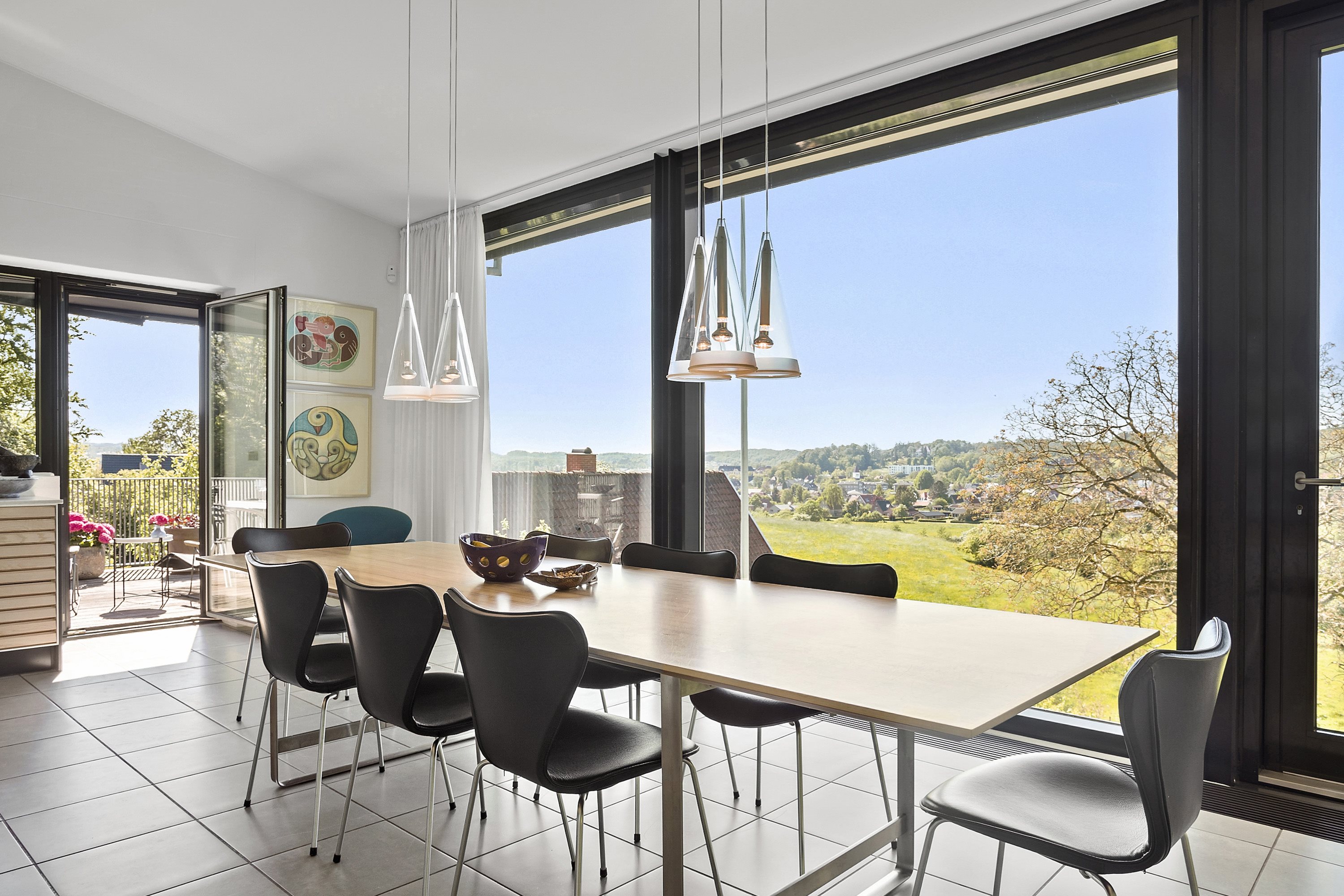 Fremhævet spisestue billede i fuldskærmstilstand. Billede af Dambjerg 23, 6200 Aabenraa