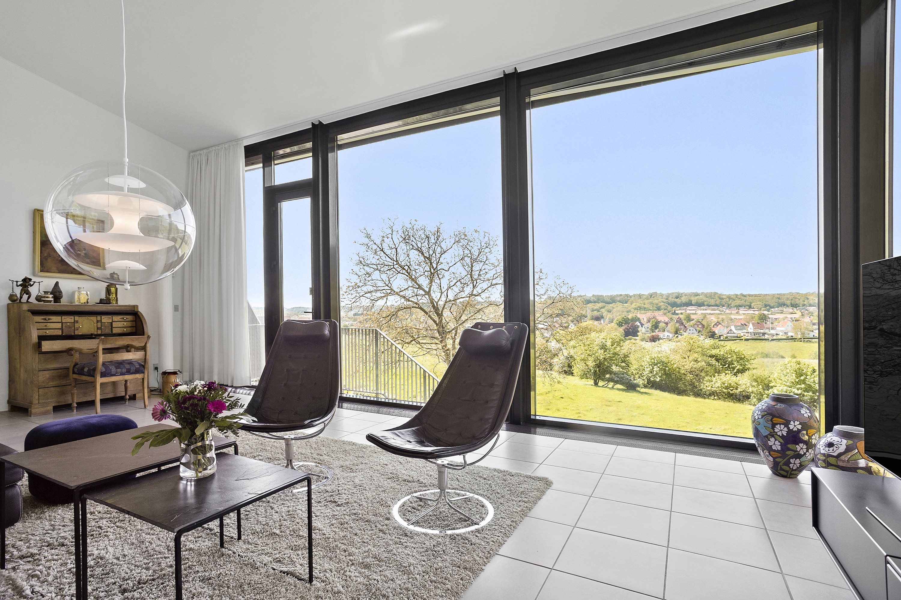 Fremhævet stue billede i fuldskærmstilstand. Billede af Dambjerg 23, 6200 Aabenraa