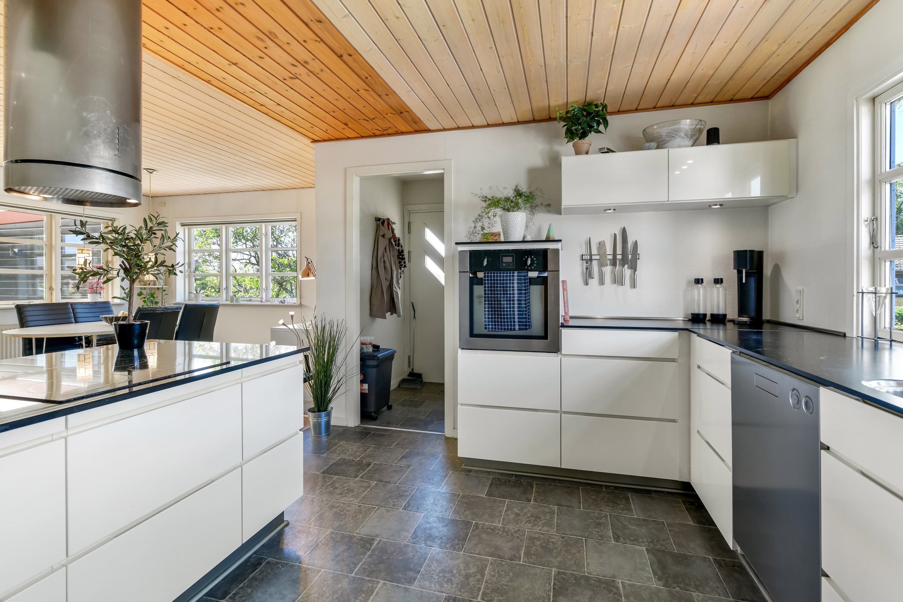 Fremhævet køkken billede i fuldskærmstilstand. Billede af Nordre Strandvej 23, 6731 Tjæreborg