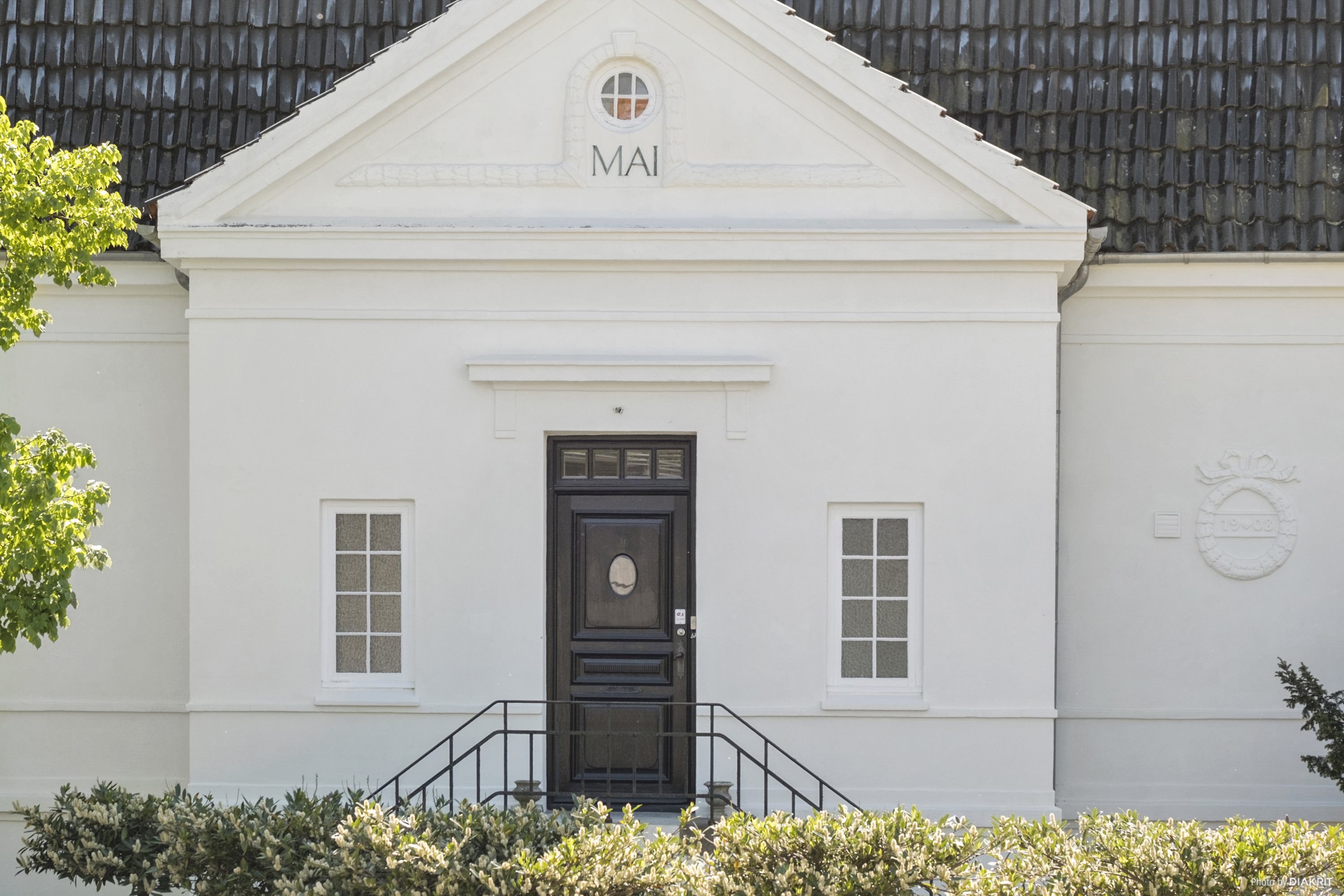 Fremhævet ejendommen billede i fuldskærmstilstand. Billede af Dronninggårds Alle 11, 2840 Holte