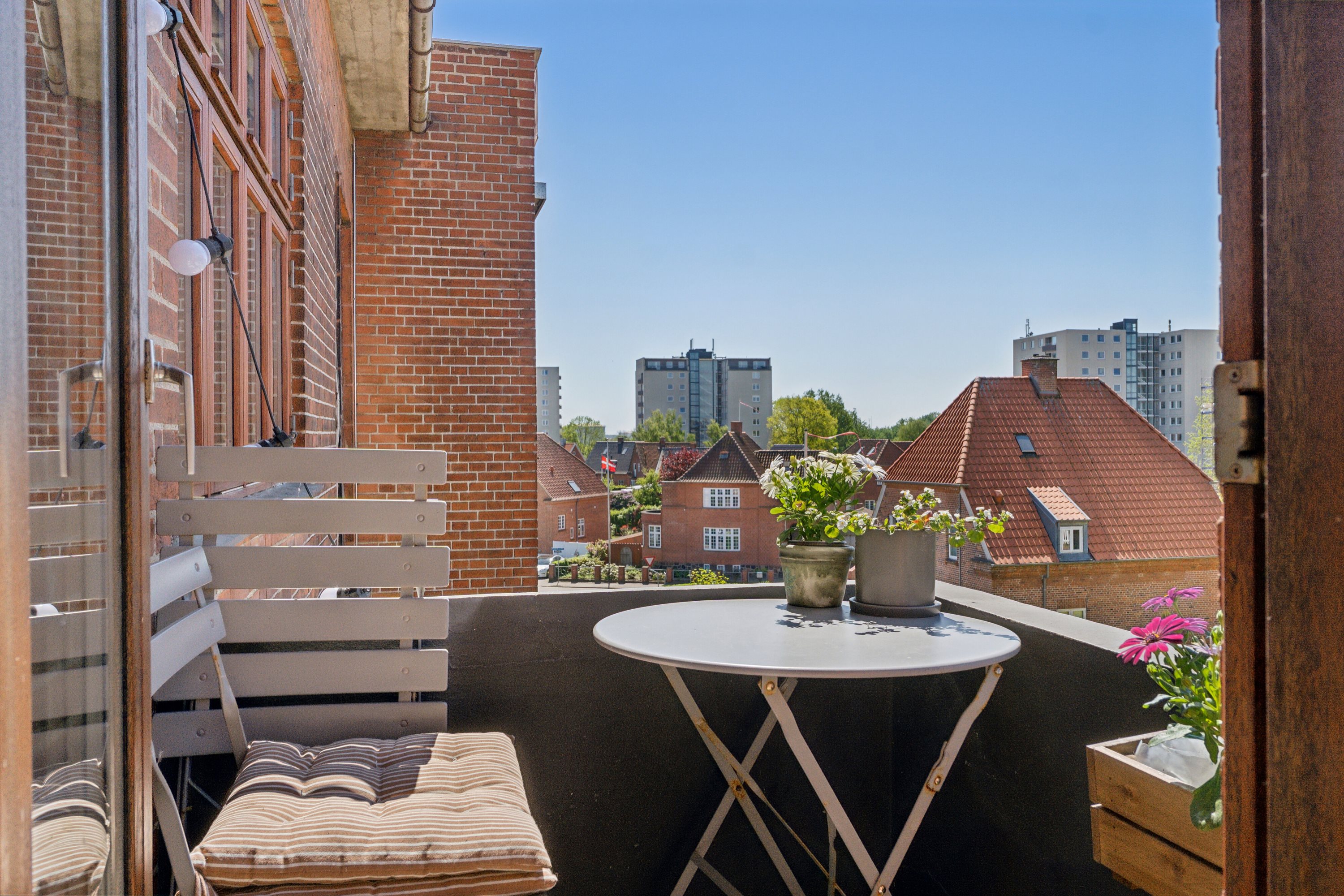 Fremhævet altan billede i fuldskærmstilstand. Billede af Frederik 3.s Vej 17, 1. tv., 7000 Fredericia