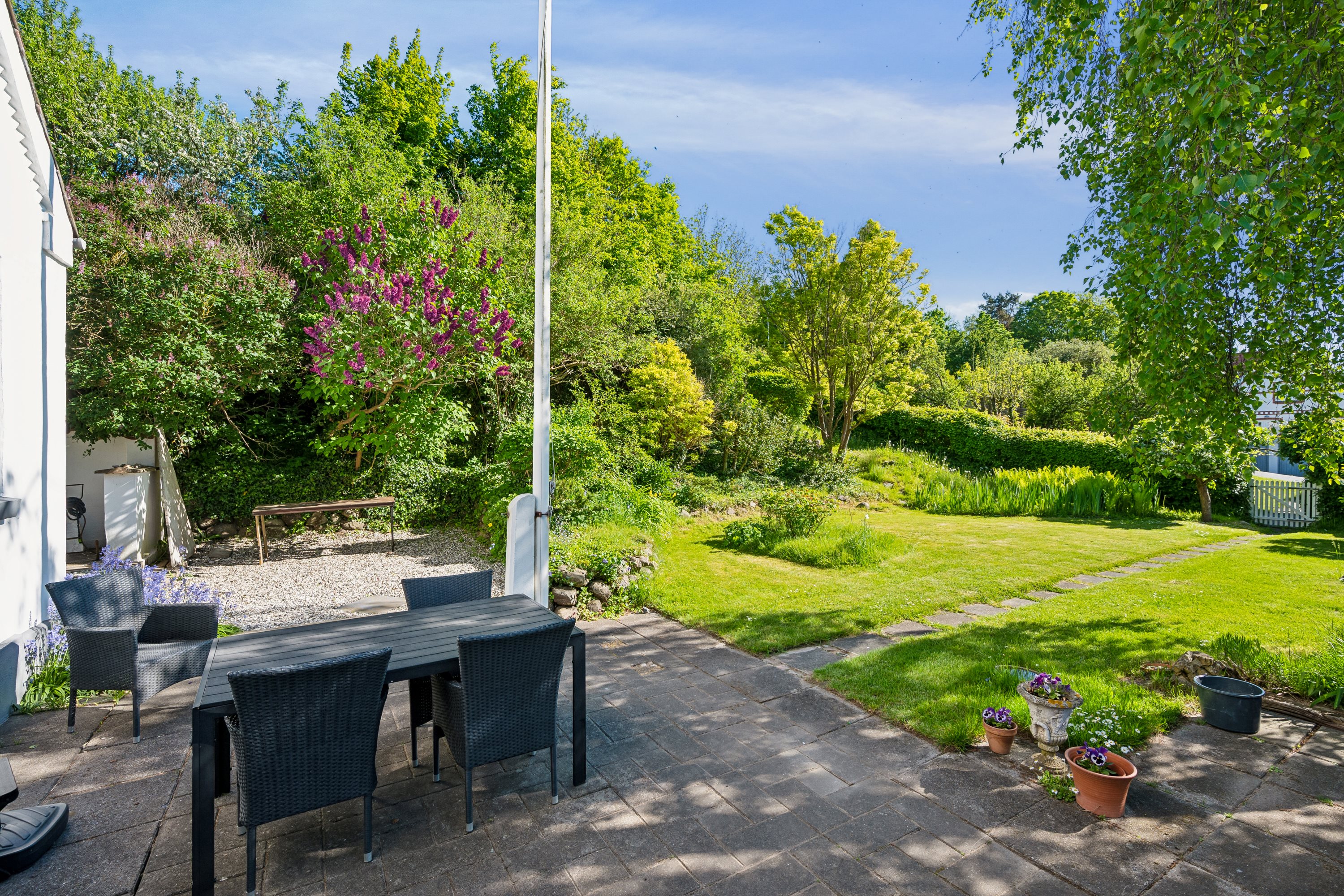 Fremhævet have billede i fuldskærmstilstand. Billede af Holmbjergvej 83, Knebelbro, 8420 Knebel