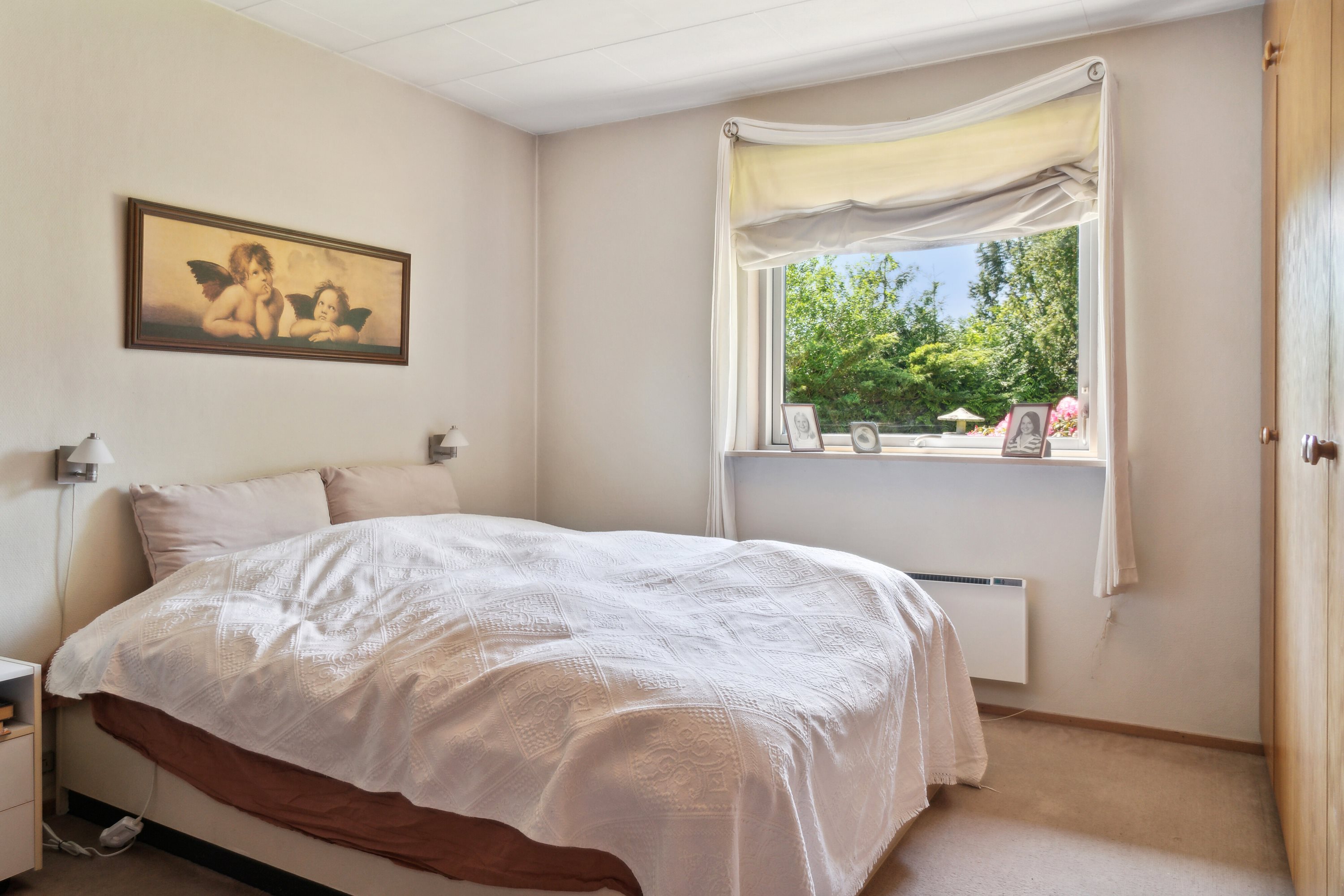 Fremhævet soveværelse billede i fuldskærmstilstand. Billede af Solbærvej 1, 4735 Mern