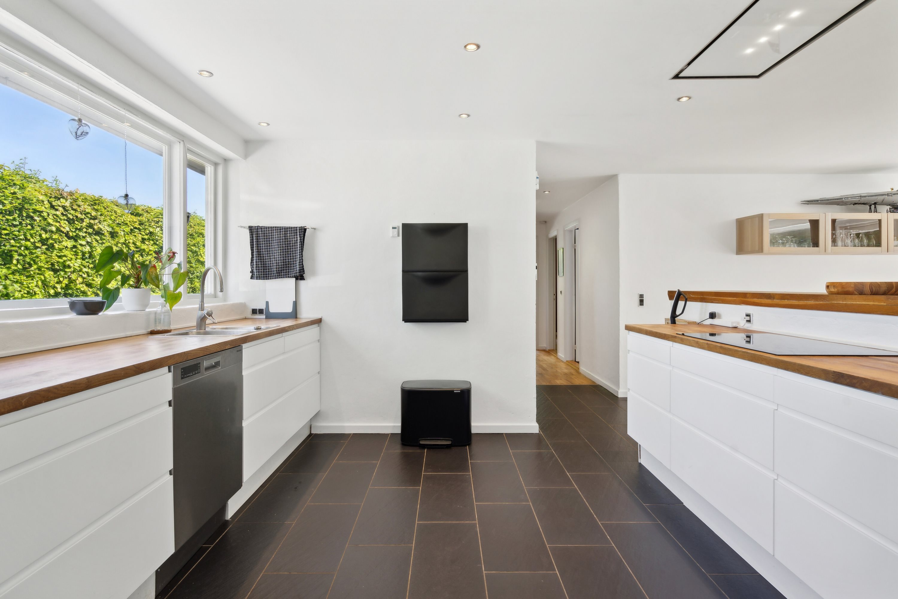 Fremhævet køkken billede i fuldskærmstilstand. Billede af Vejruphuse 6, Gamby, 5471 Søndersø