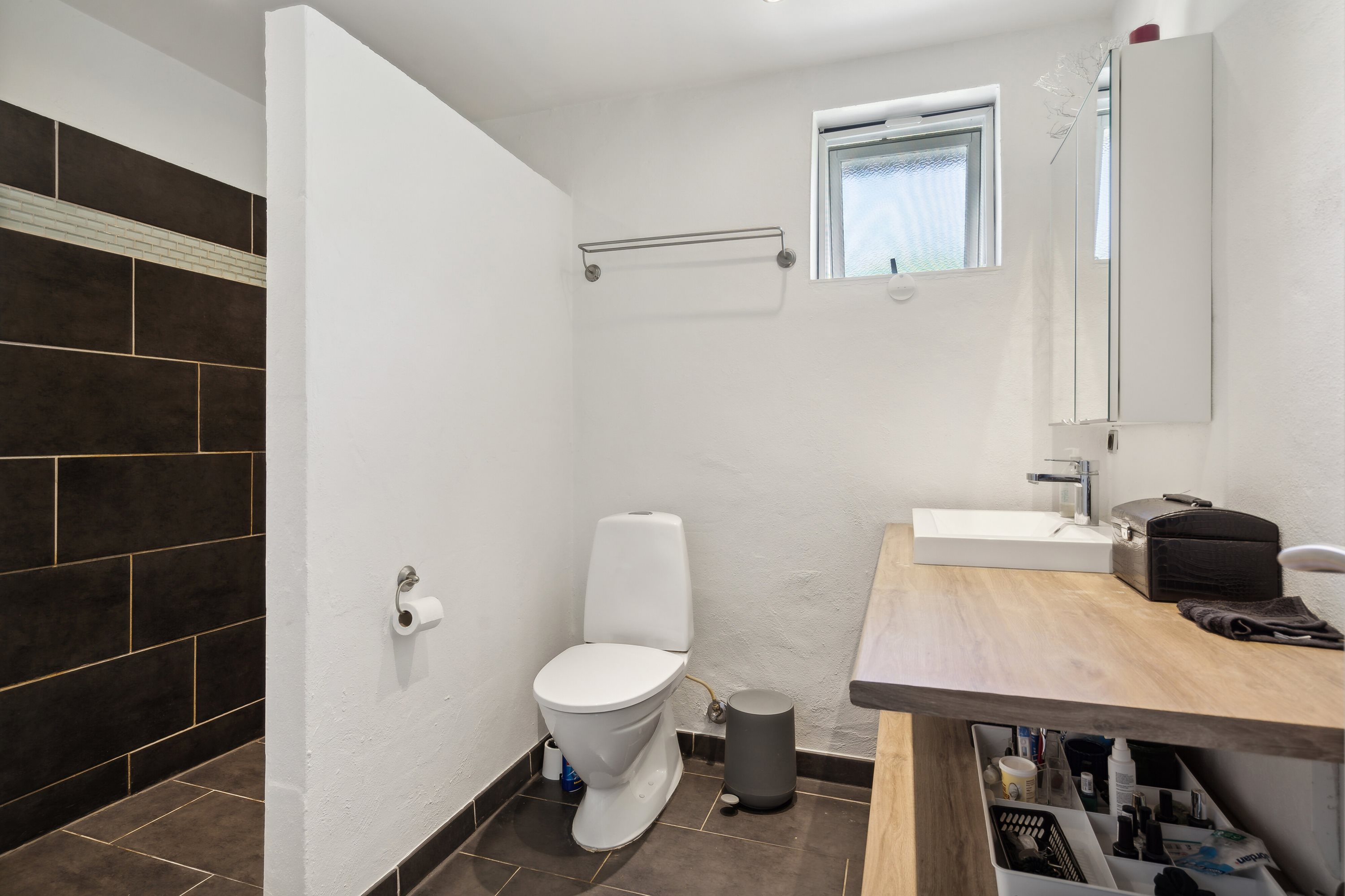 Fremhævet badeværelse billede i fuldskærmstilstand. Billede af Vejruphuse 6, Gamby, 5471 Søndersø