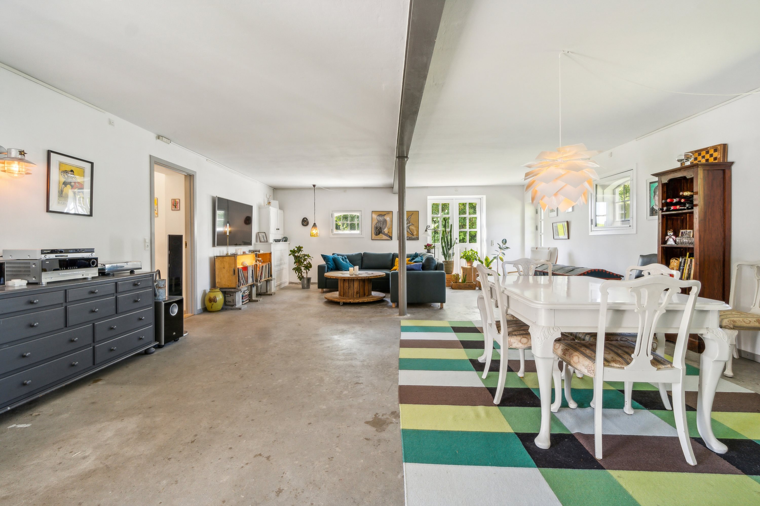 Fremhævet spisestue billede i fuldskærmstilstand. Billede af Østrupvej 103, Østrup, 3670 Veksø Sjælland