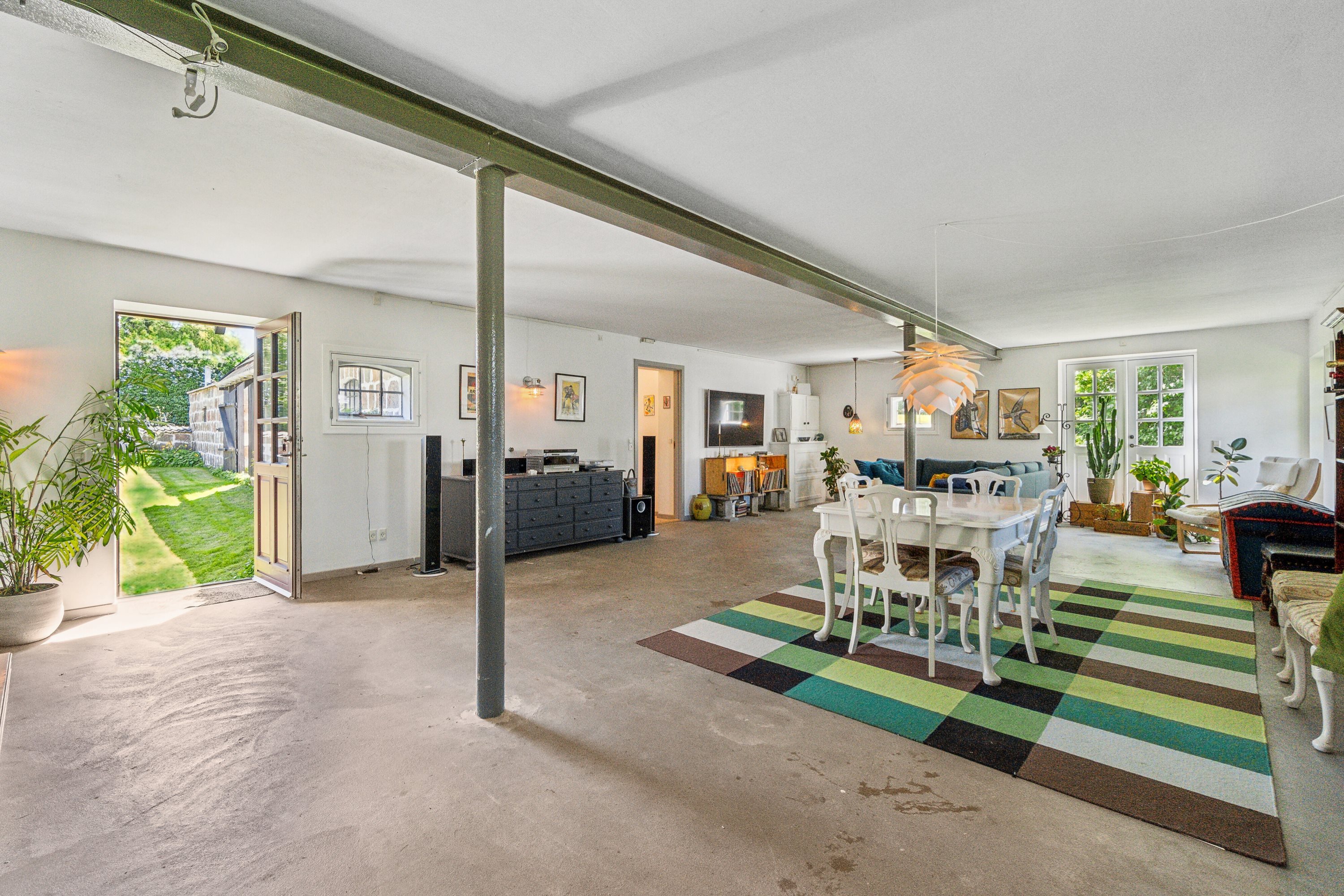 Fremhævet spisestue billede i fuldskærmstilstand. Billede af Østrupvej 103, Østrup, 3670 Veksø Sjælland