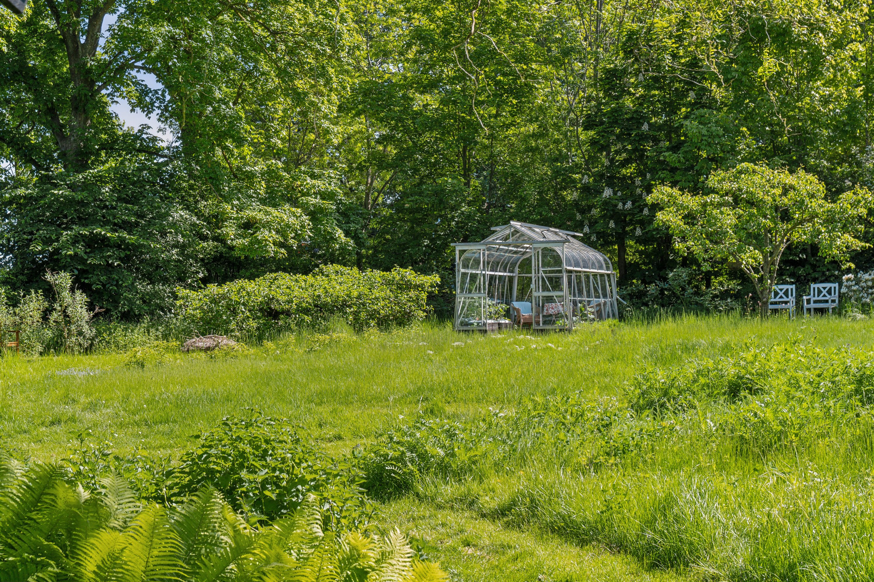 Fremhævet have billede i fuldskærmstilstand. Billede af Østrupvej 103, Østrup, 3670 Veksø Sjælland