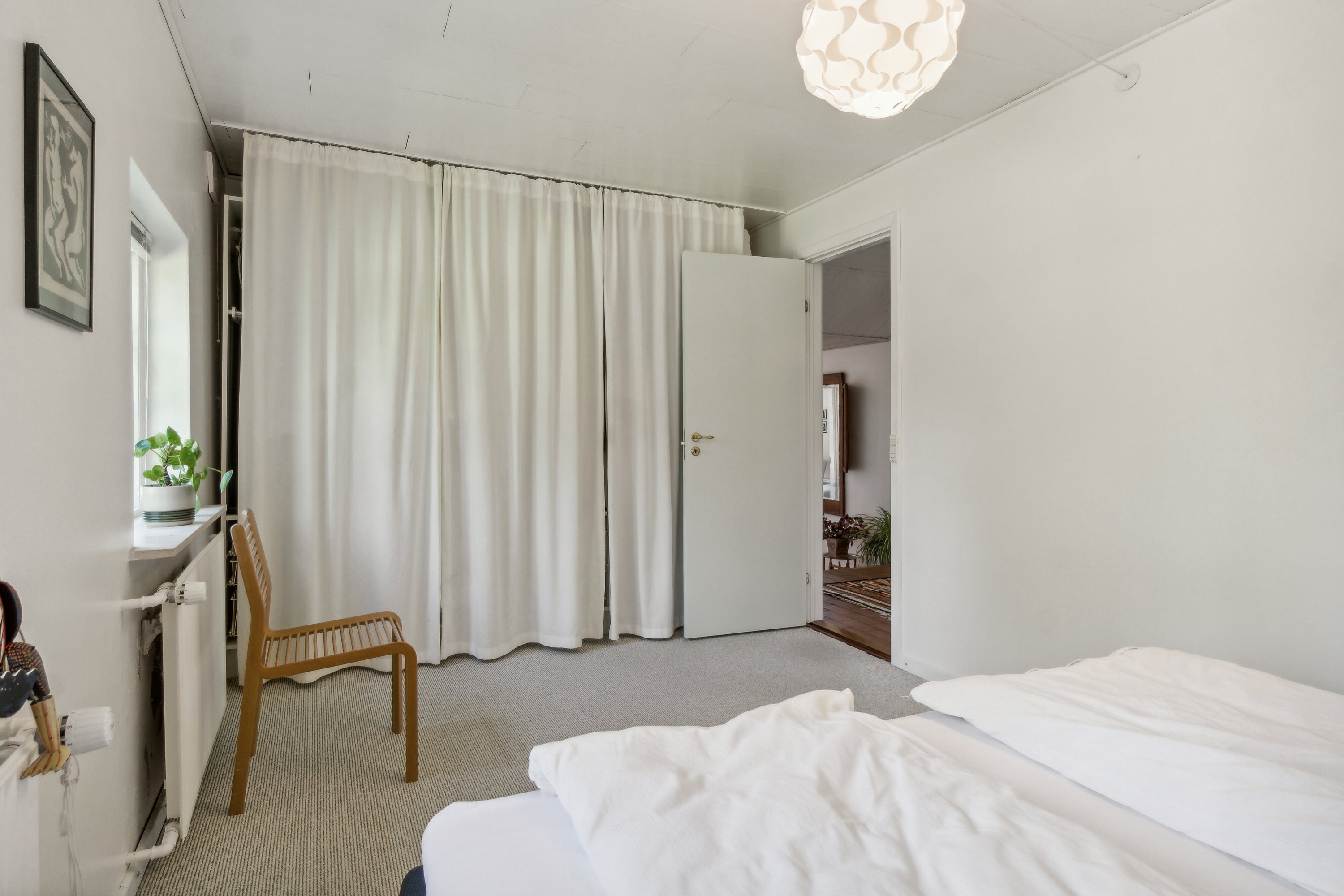 Fremhævet soveværelse billede i fuldskærmstilstand. Billede af Østrupvej 103, Østrup, 3670 Veksø Sjælland