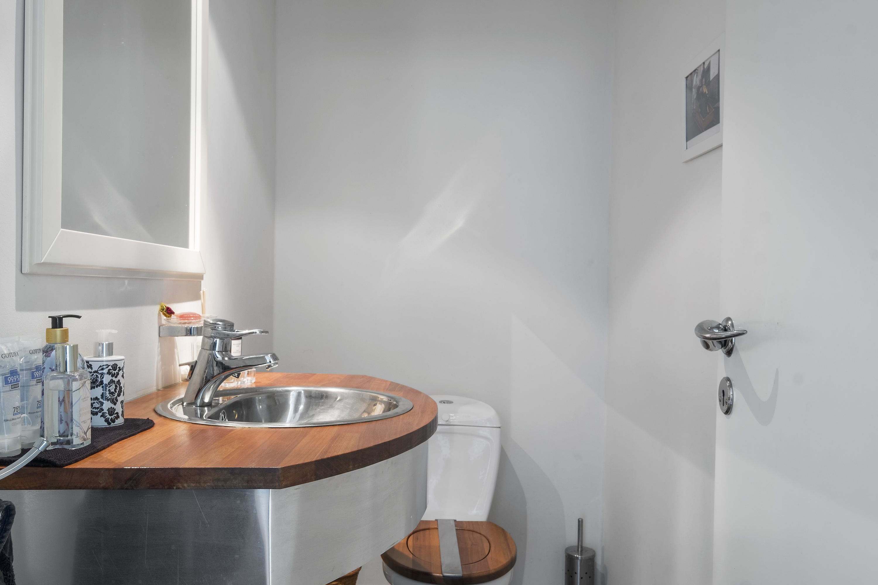 Fremhævet badeværelse billede i fuldskærmstilstand. Billede af Grænsevej 3, Hasseris, 9000 Aalborg