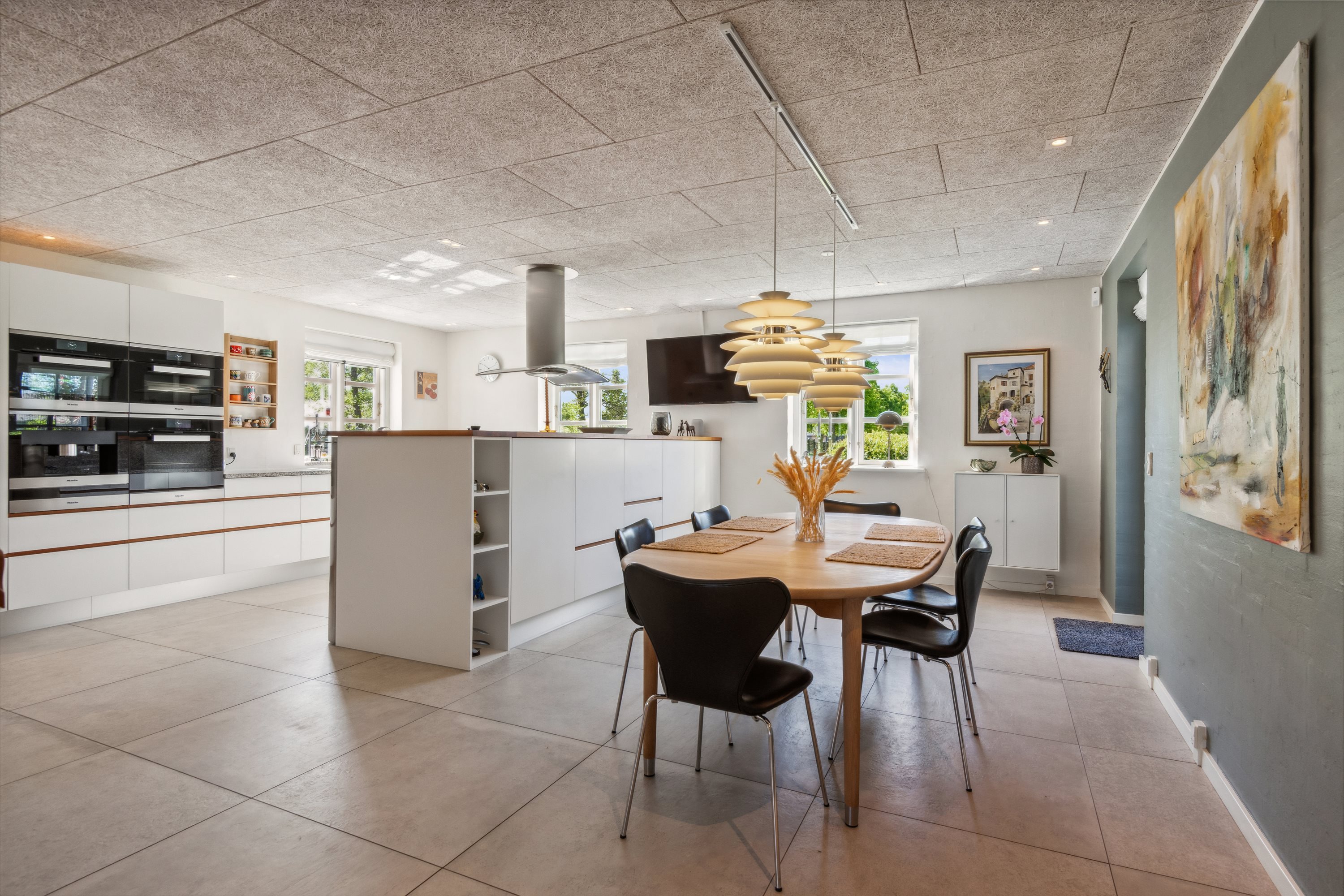 Fremhævet stue billede i fuldskærmstilstand. Billede af Nørholmsvej 194, 9000 Aalborg