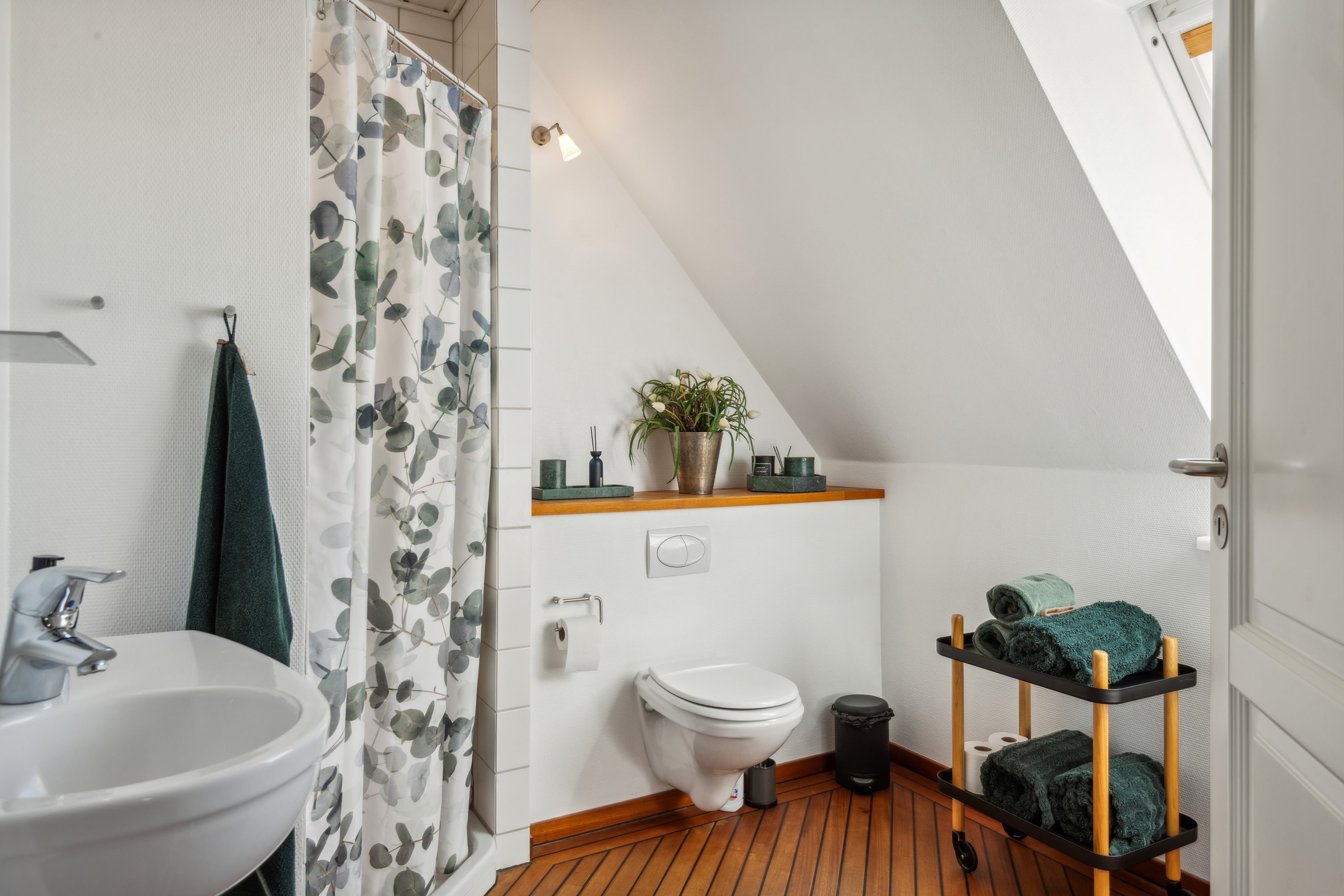 Fremhævet badeværelse billede i fuldskærmstilstand. Billede af Nørholmsvej 194, 9000 Aalborg