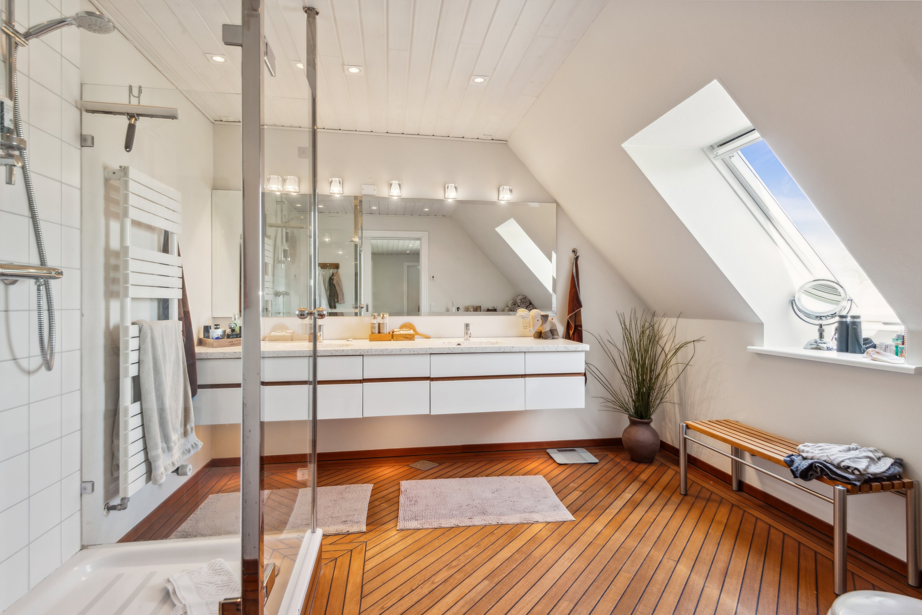 Fremhævet værelse billede i fuldskærmstilstand. Billede af Nørholmsvej 194, 9000 Aalborg