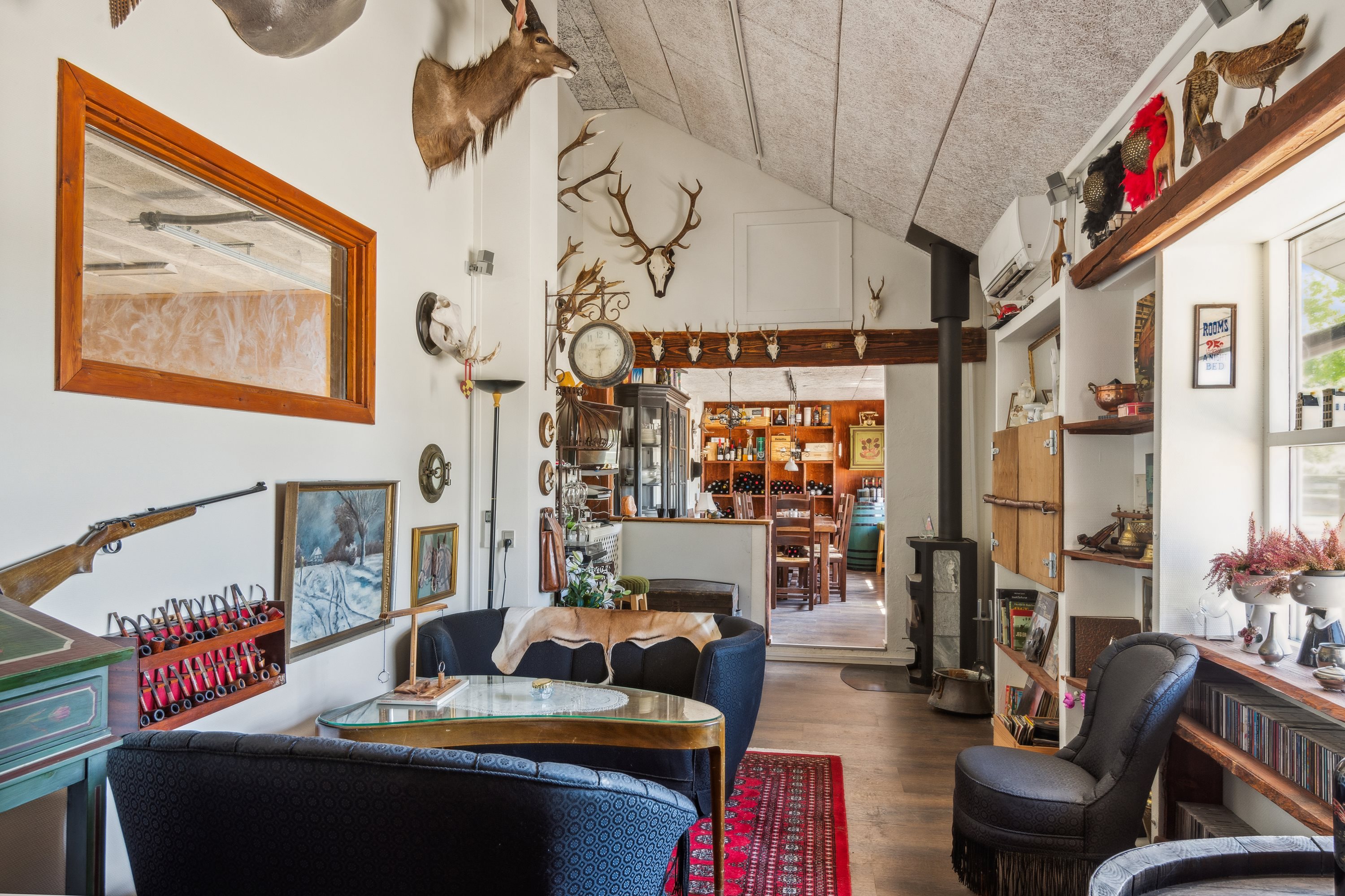 Fremhævet stue billede i fuldskærmstilstand. Billede af Nørholmsvej 194, 9000 Aalborg