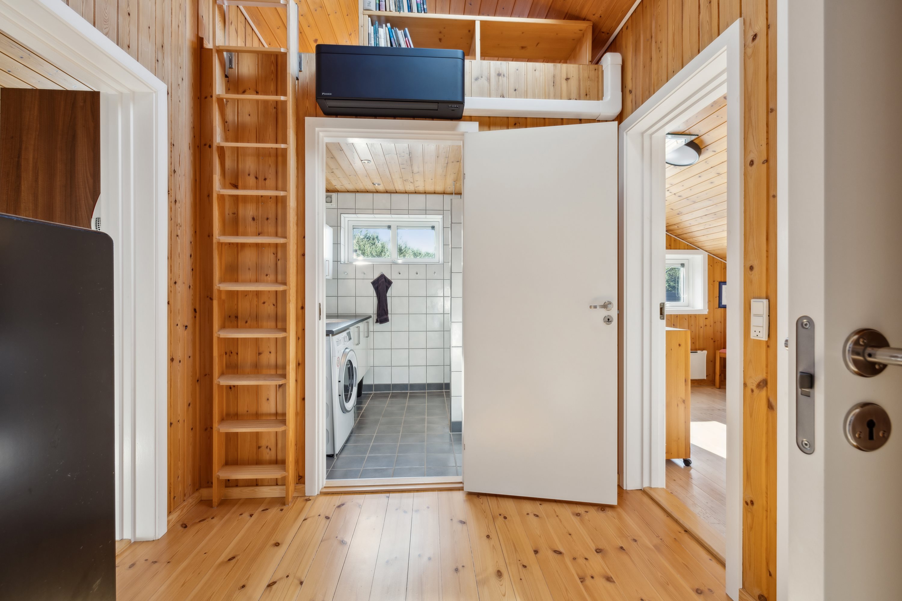 Fremhævet gang billede i fuldskærmstilstand. Billede af Kistehøjvej 11, 8592 Anholt