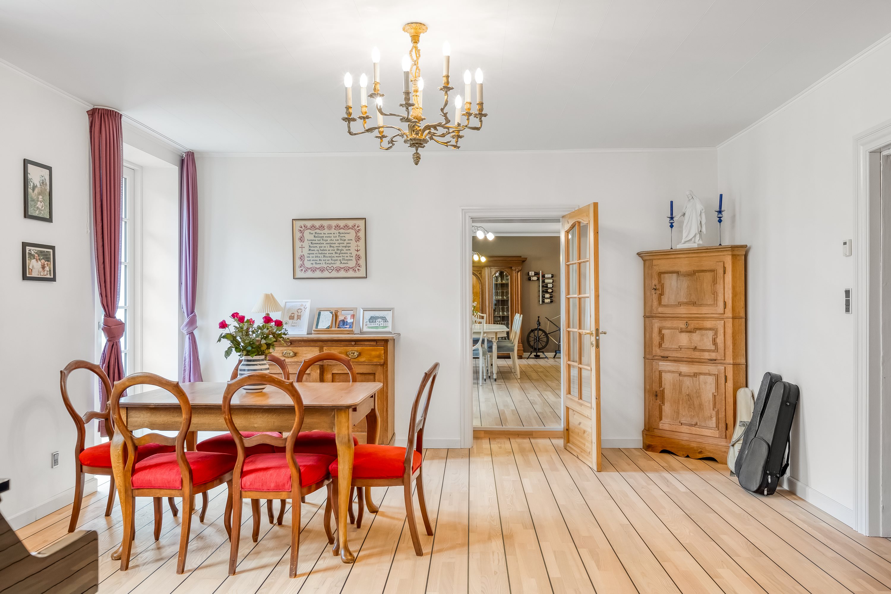 Fremhævet stue billede i fuldskærmstilstand. Billede af Flensborglandevej 44, St Tønde, 6270 Tønder