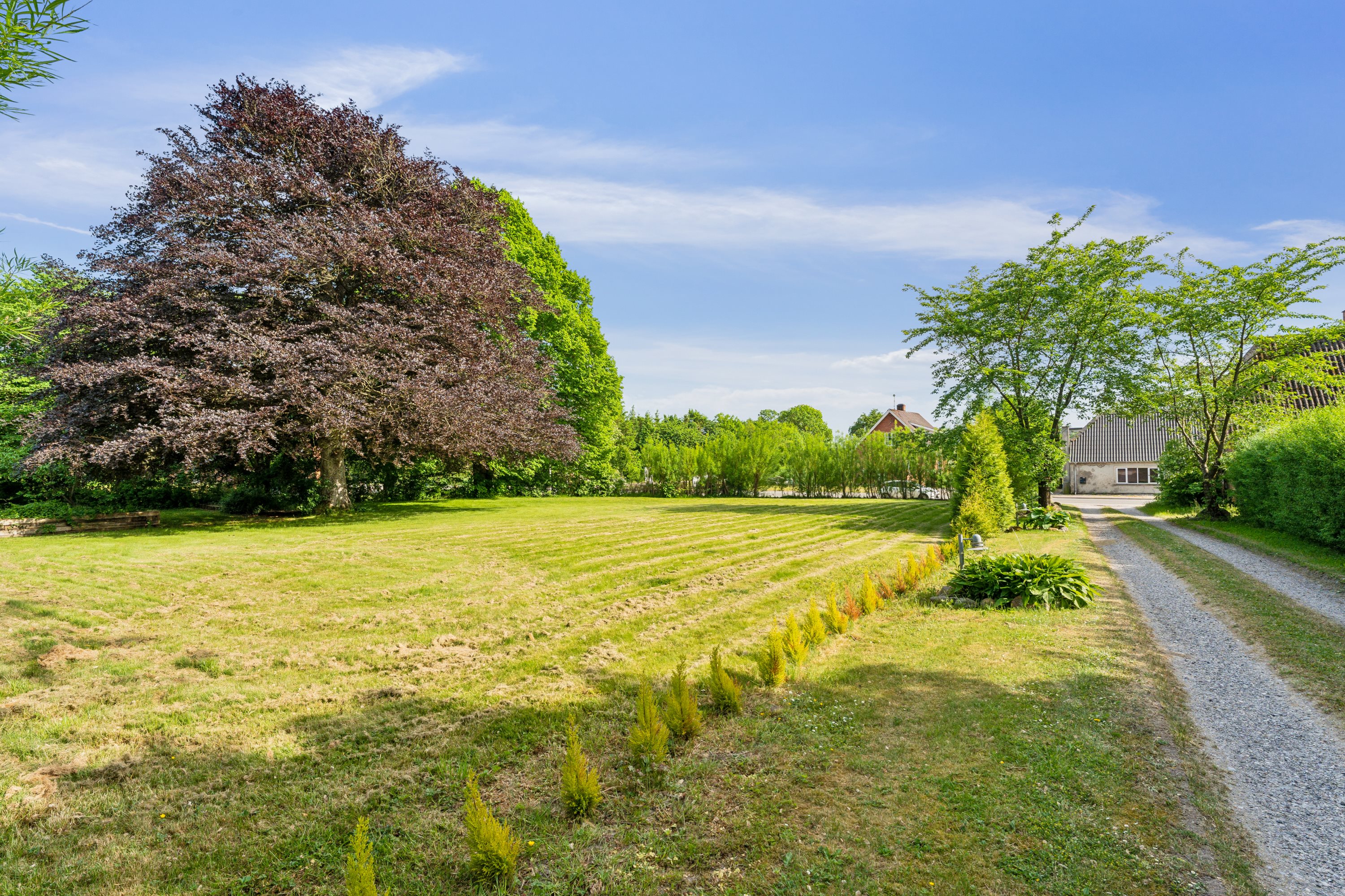 Fremhævet omgivelser billede i fuldskærmstilstand. Billede af Randersvej 13, V Velling, 8860 Ulstrup