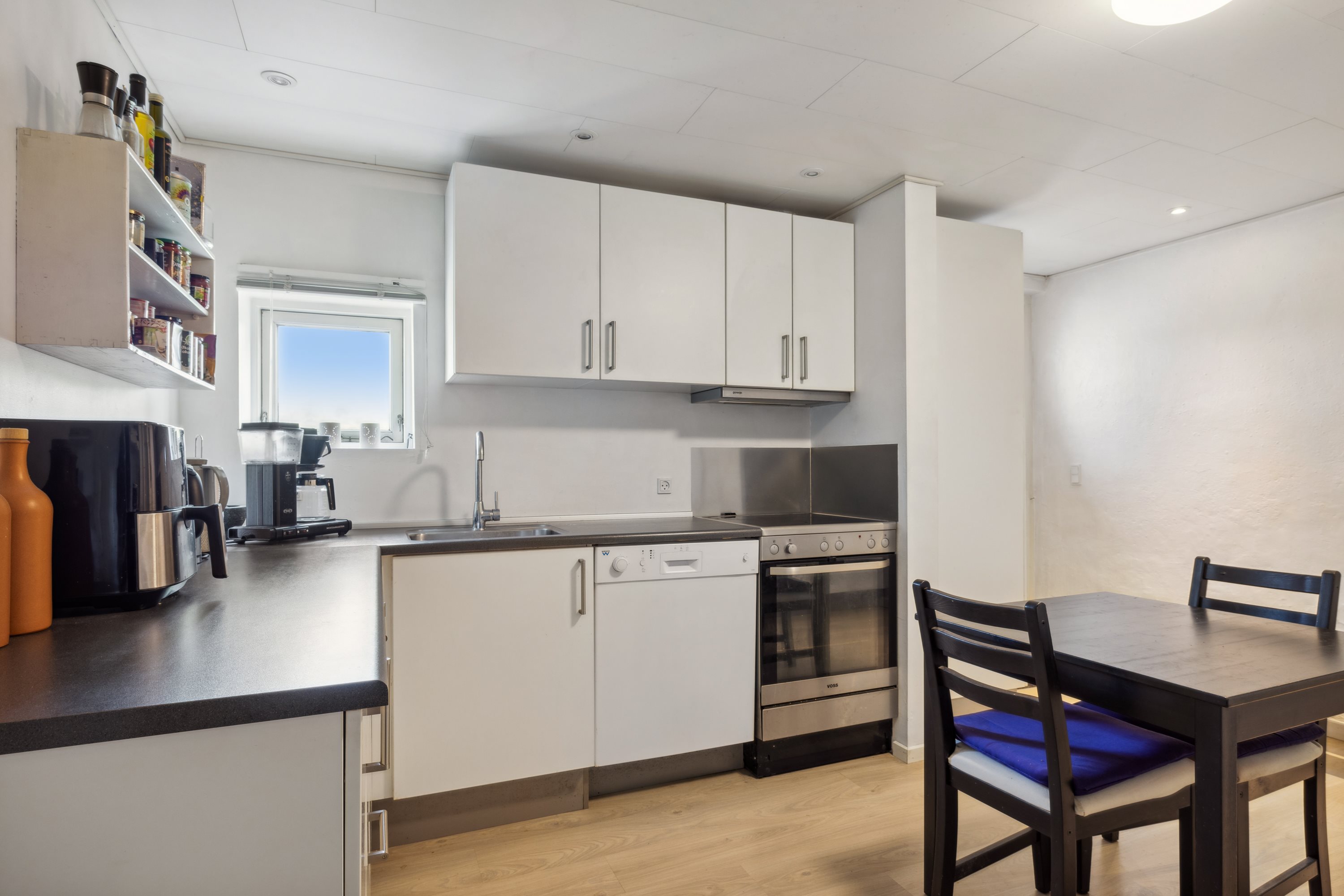 Fremhævet køkken billede i fuldskærmstilstand. Billede af Dalsagervej 4, Dalsgårde, 8500 Grenaa