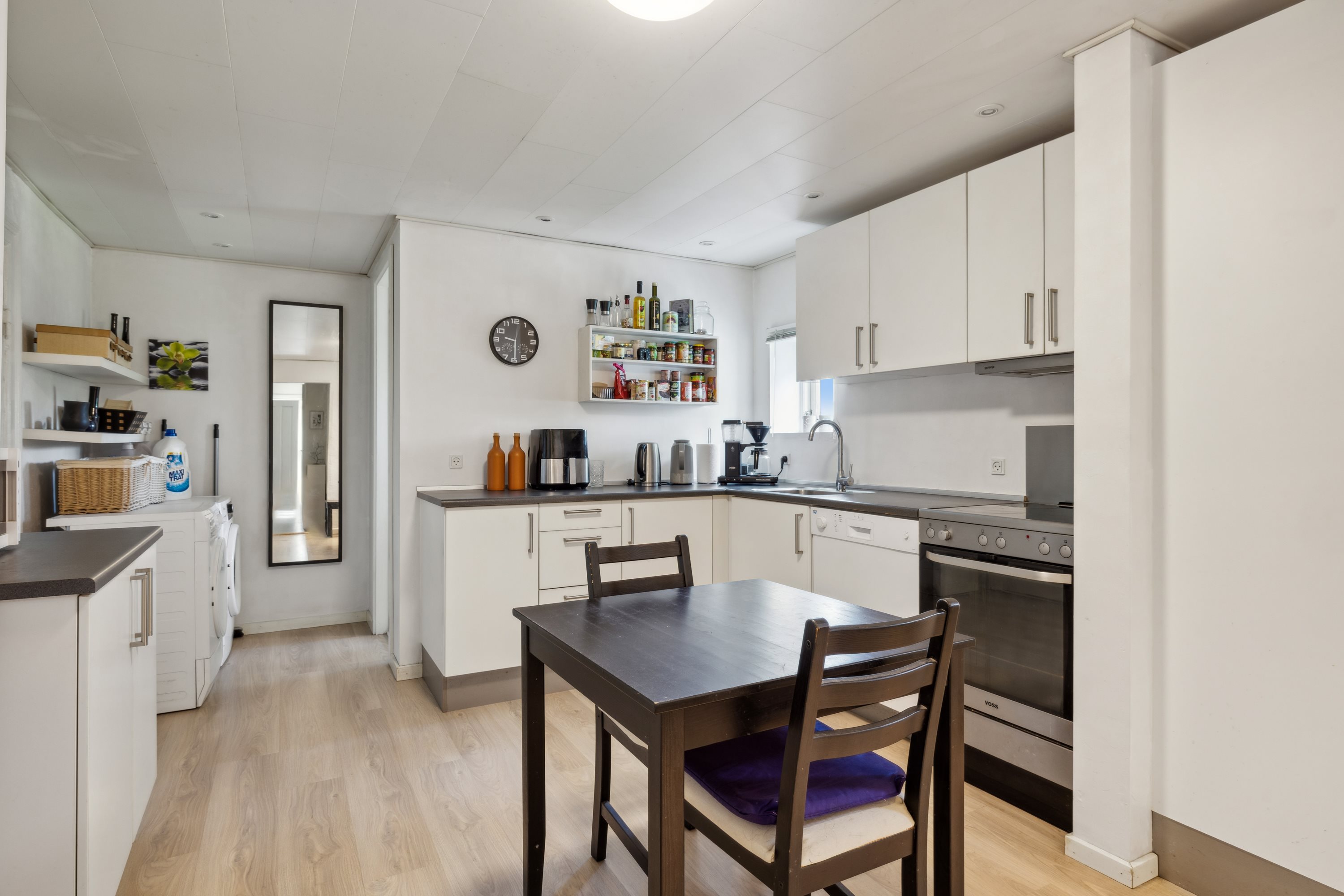 Fremhævet køkken billede i fuldskærmstilstand. Billede af Dalsagervej 4, Dalsgårde, 8500 Grenaa