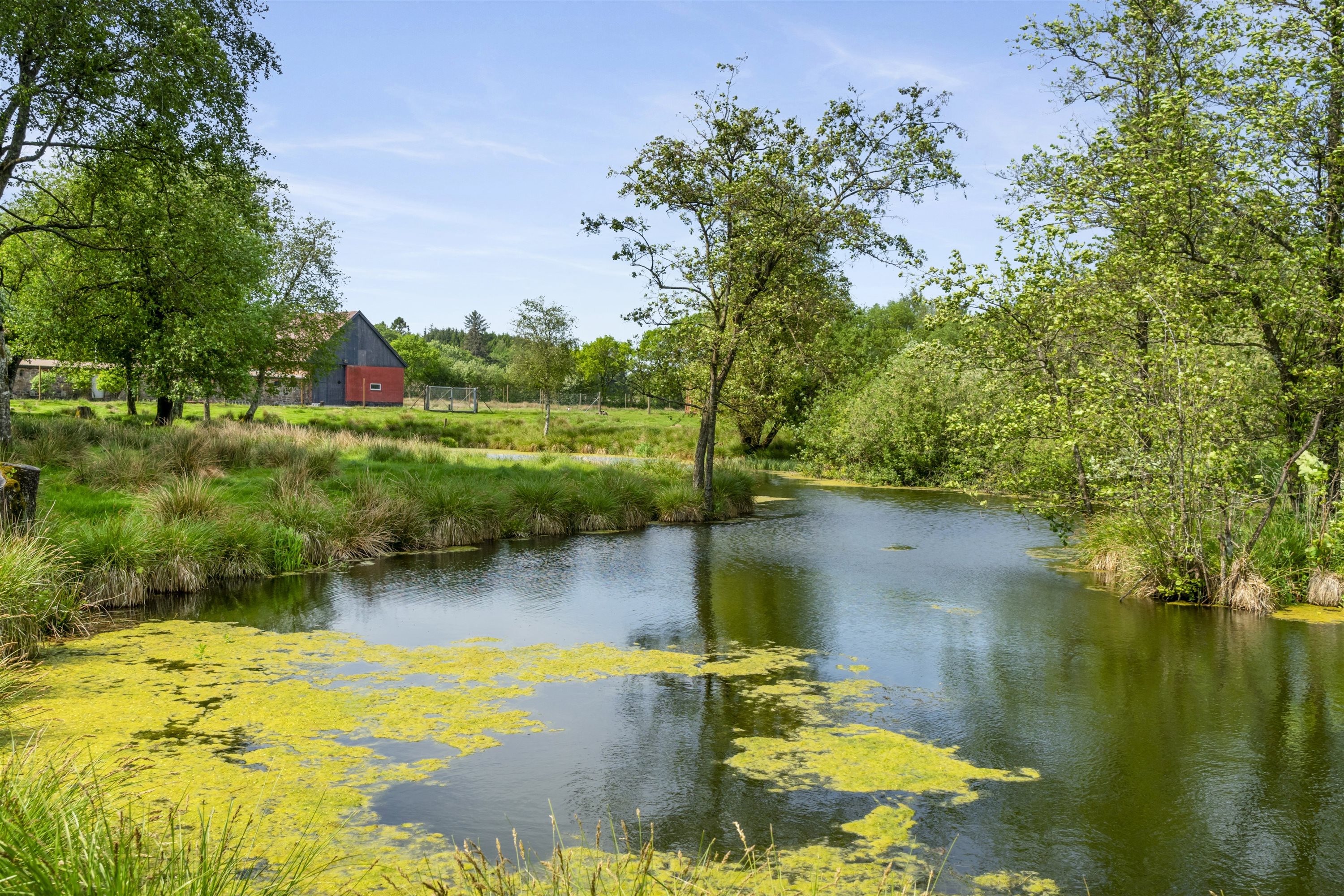 Fremhævet ejendommen billede i fuldskærmstilstand. Billede af Ettrupvej 85, 9620 Aalestrup
