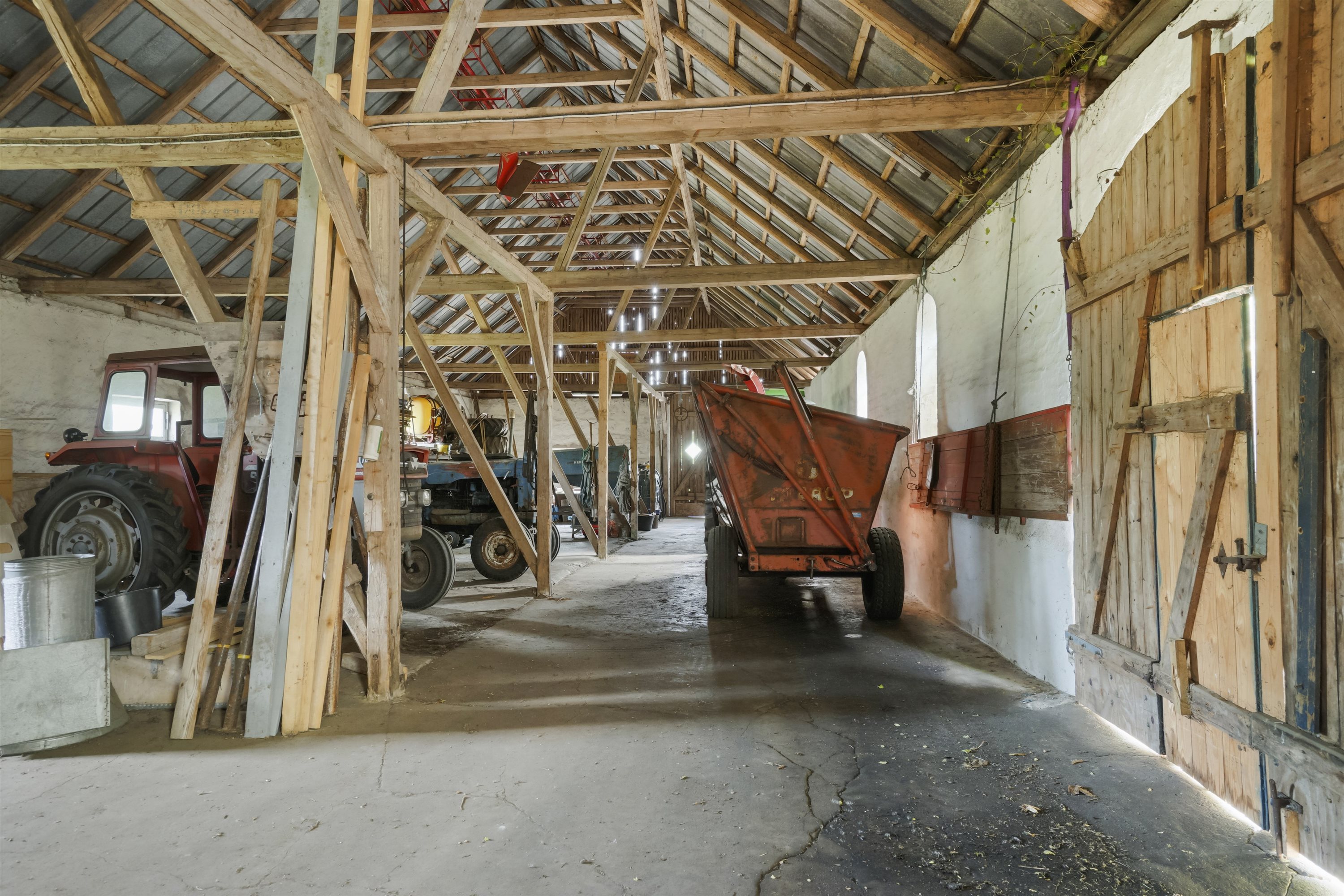 Fremhævet udhus billede i fuldskærmstilstand. Billede af Ettrupvej 85, 9620 Aalestrup