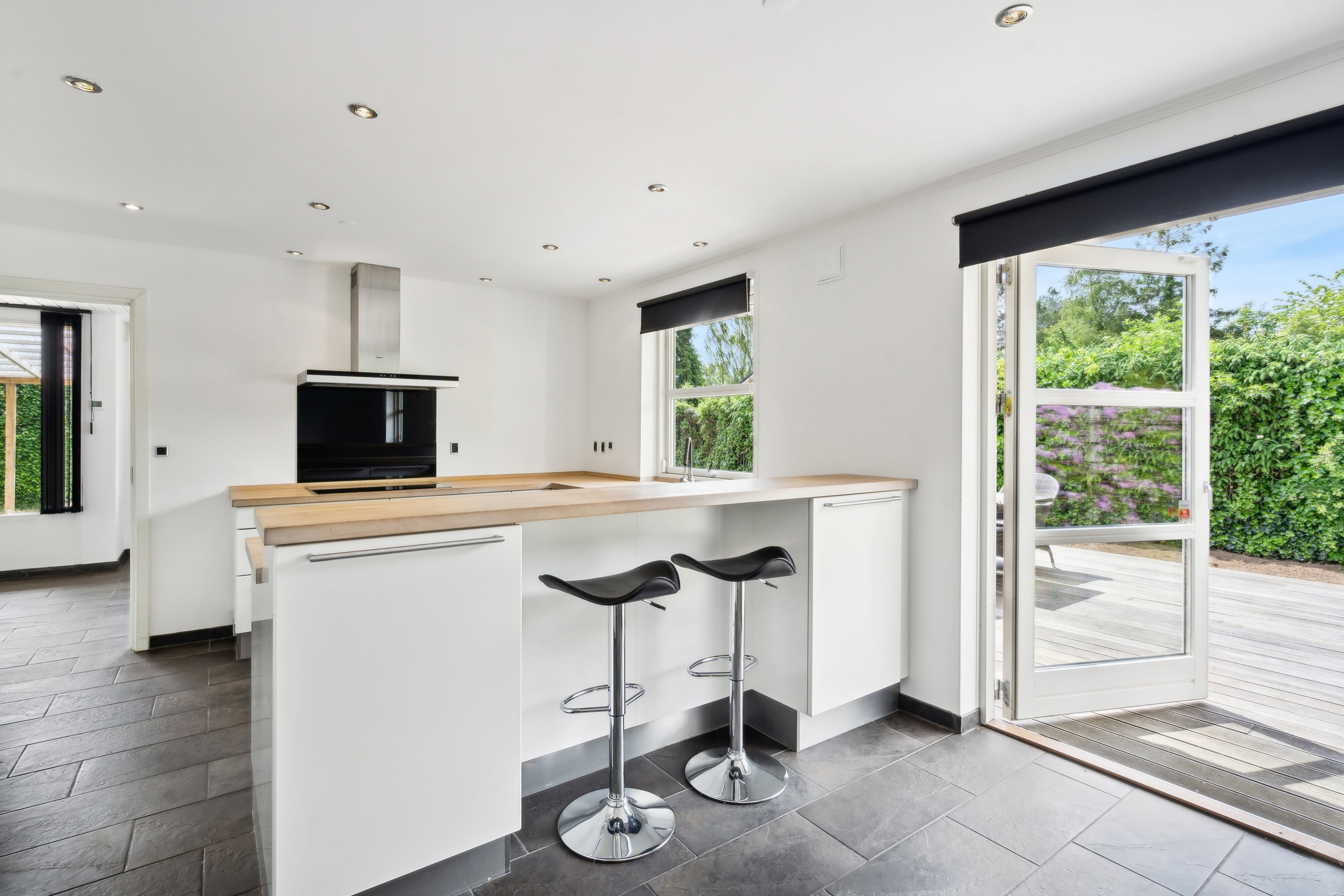 Fremhævet køkken billede i fuldskærmstilstand. Billede af Kirkegade 77, Hjordkær, 6230 Rødekro