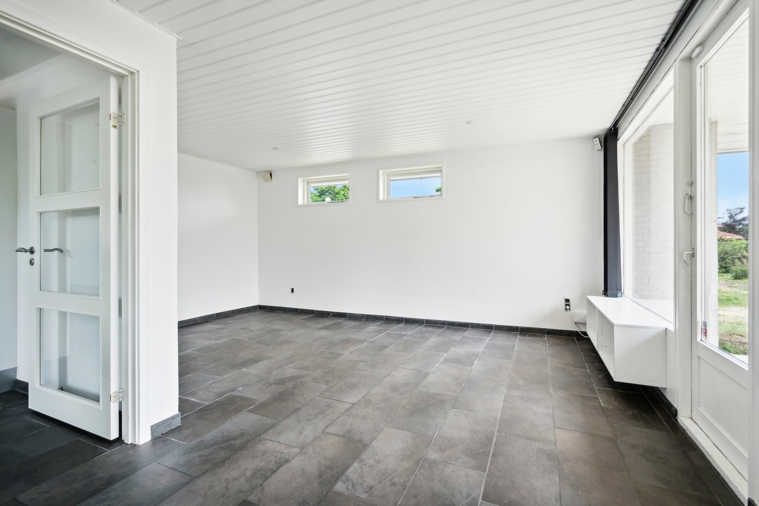 Fremhævet stue billede i fuldskærmstilstand. Billede af Kirkegade 77, Hjordkær, 6230 Rødekro