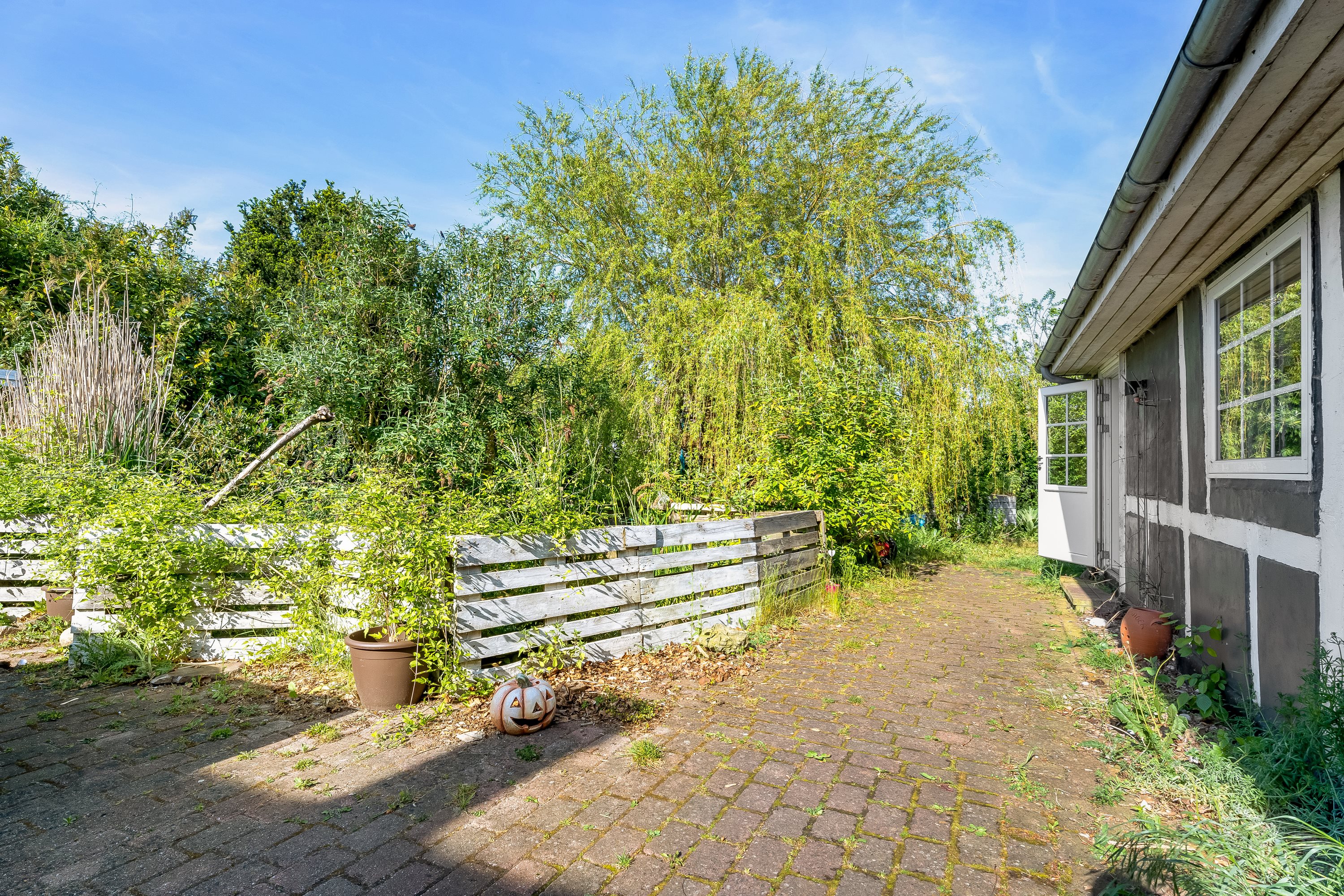 Fremhævet terrasse billede i fuldskærmstilstand. Billede af Østofte Gade 74, 4951 Nørreballe