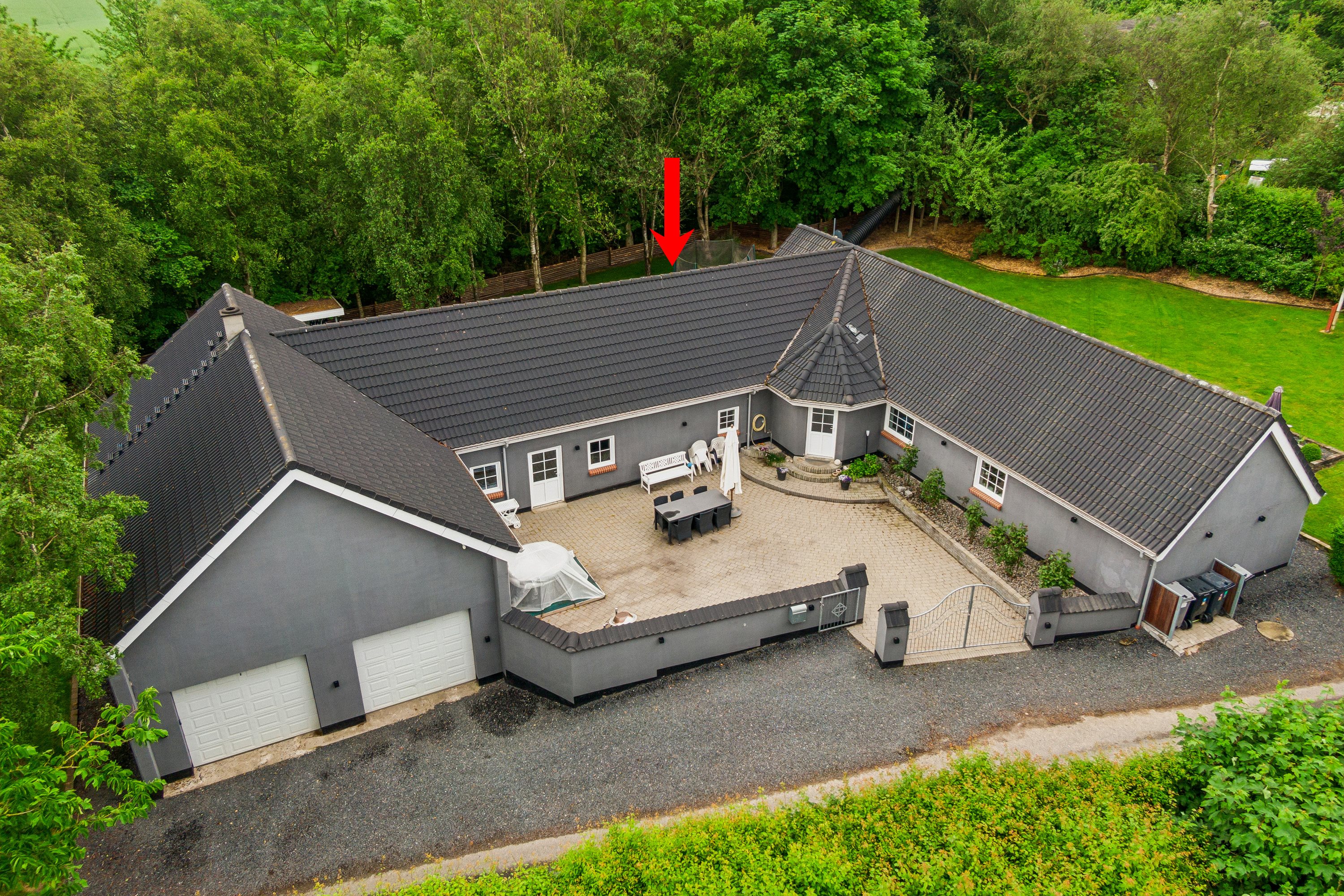 Villa: Ejendom 1 på Hald Møllevej 42, Stouby, 8983 Gjerlev J