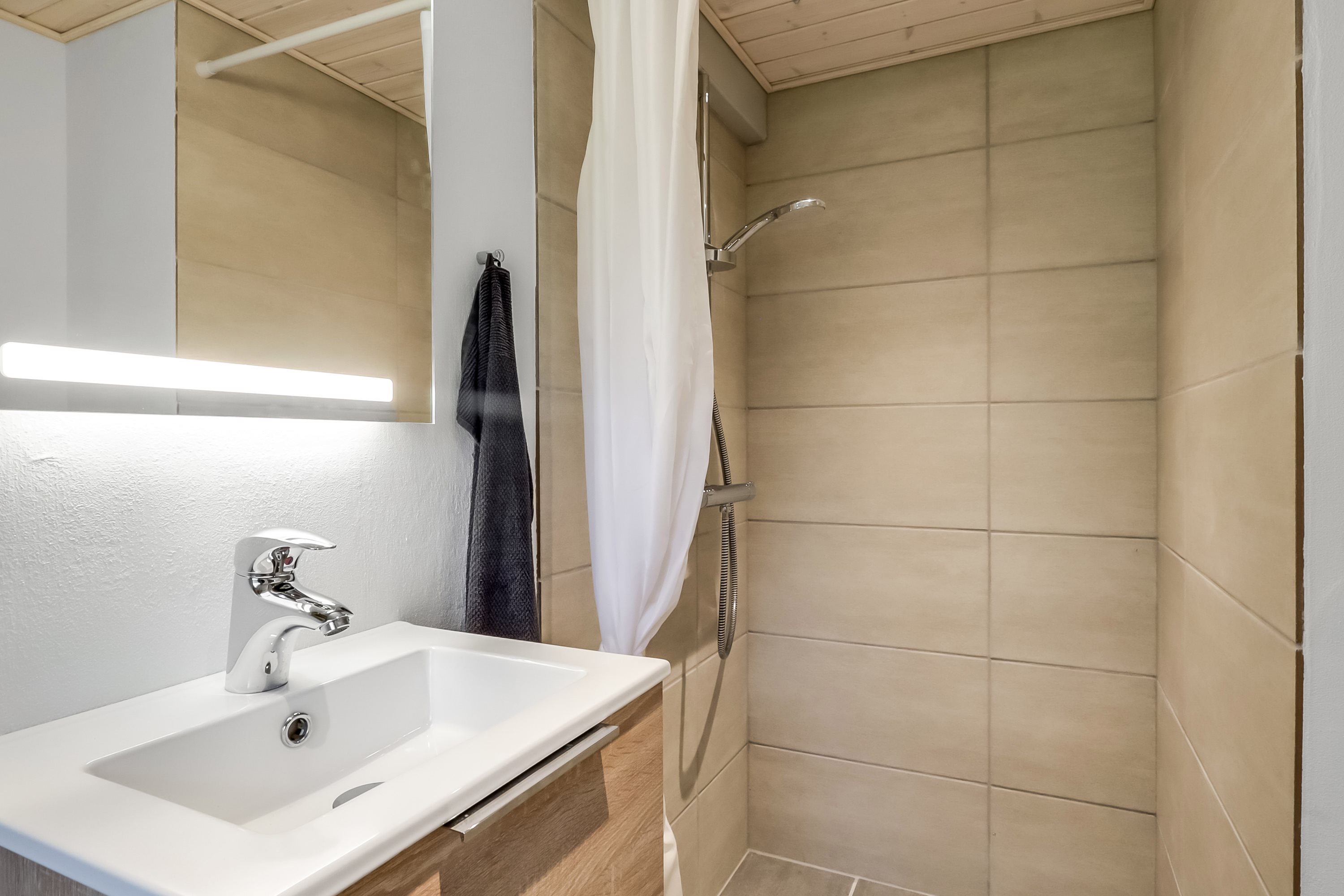 Fremhævet badeværelse billede i fuldskærmstilstand. Billede af Houvej 6, Stoense Udflytter, 5953 Tranekær