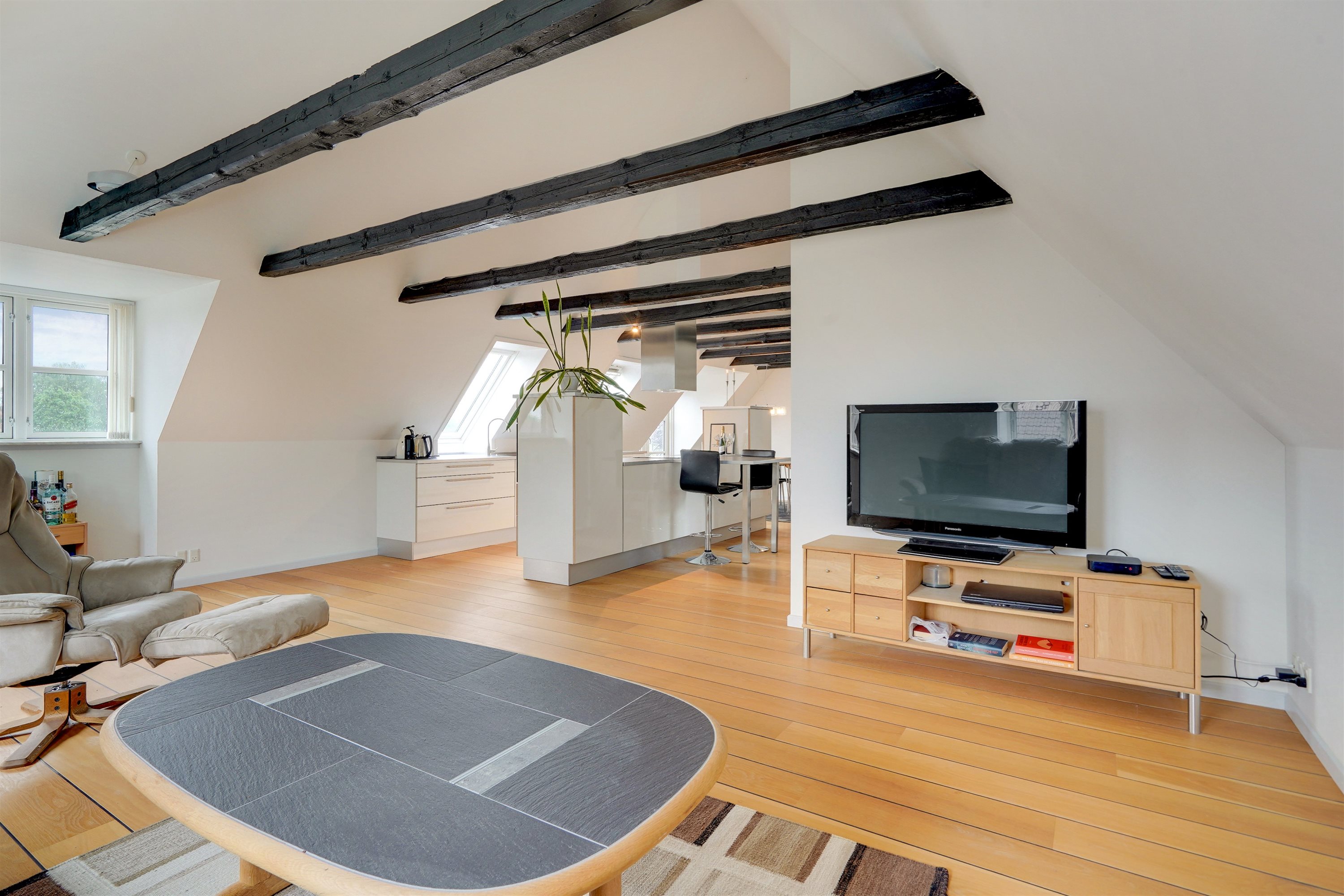 Fremhævet stue billede i fuldskærmstilstand. Billede af Lundvej 11, 2., 6800 Varde