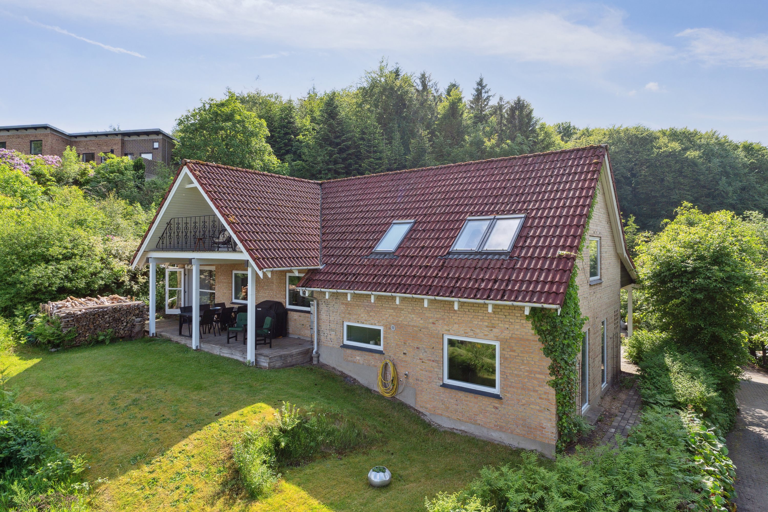 Miniaturebillede 1: set fra haven. Billede af Funder Bakke 55, 8600 Silkeborg