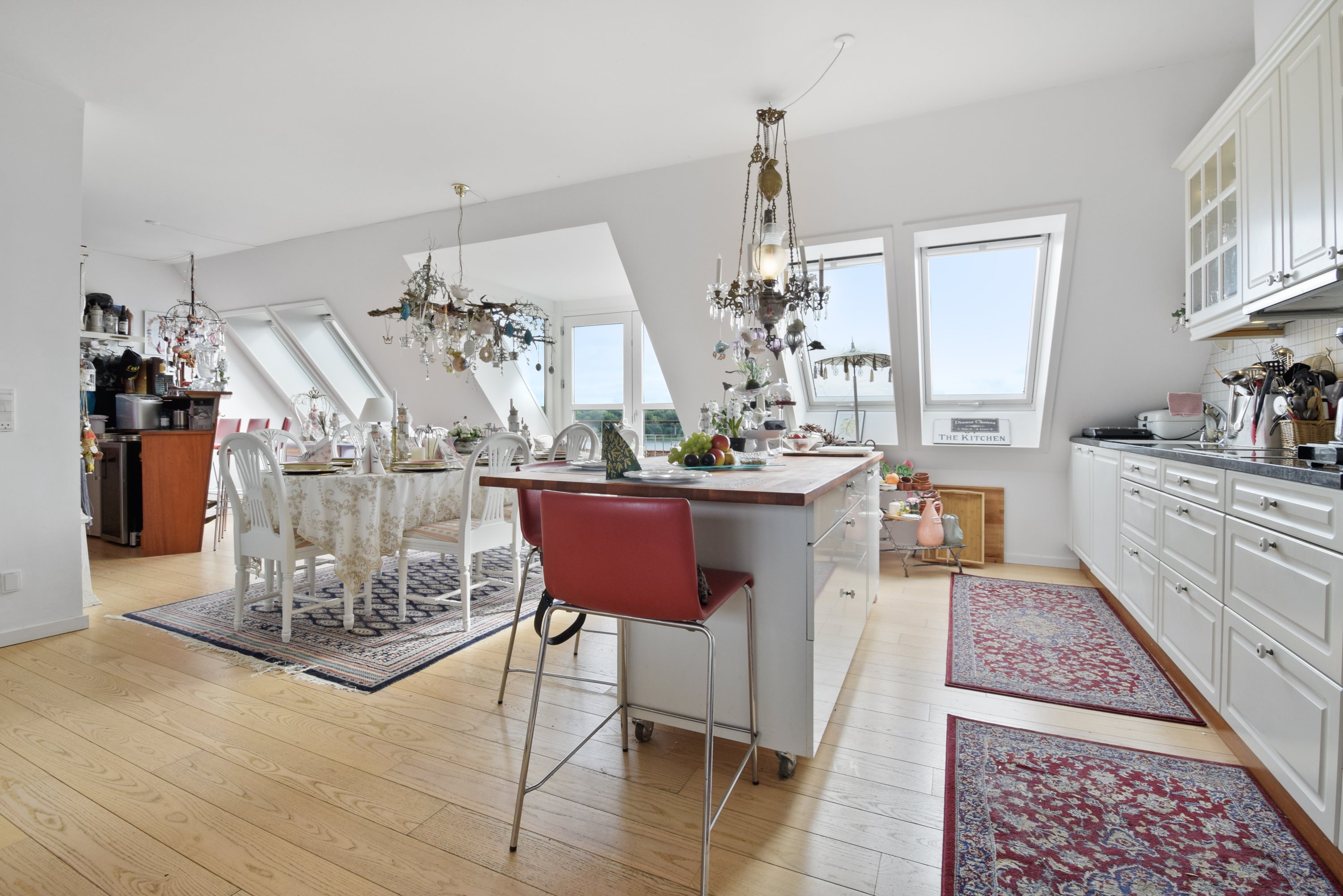 Fremhævet køkken/alrum billede i fuldskærmstilstand. Billede af Adelgade 95, 4., 8660 Skanderborg