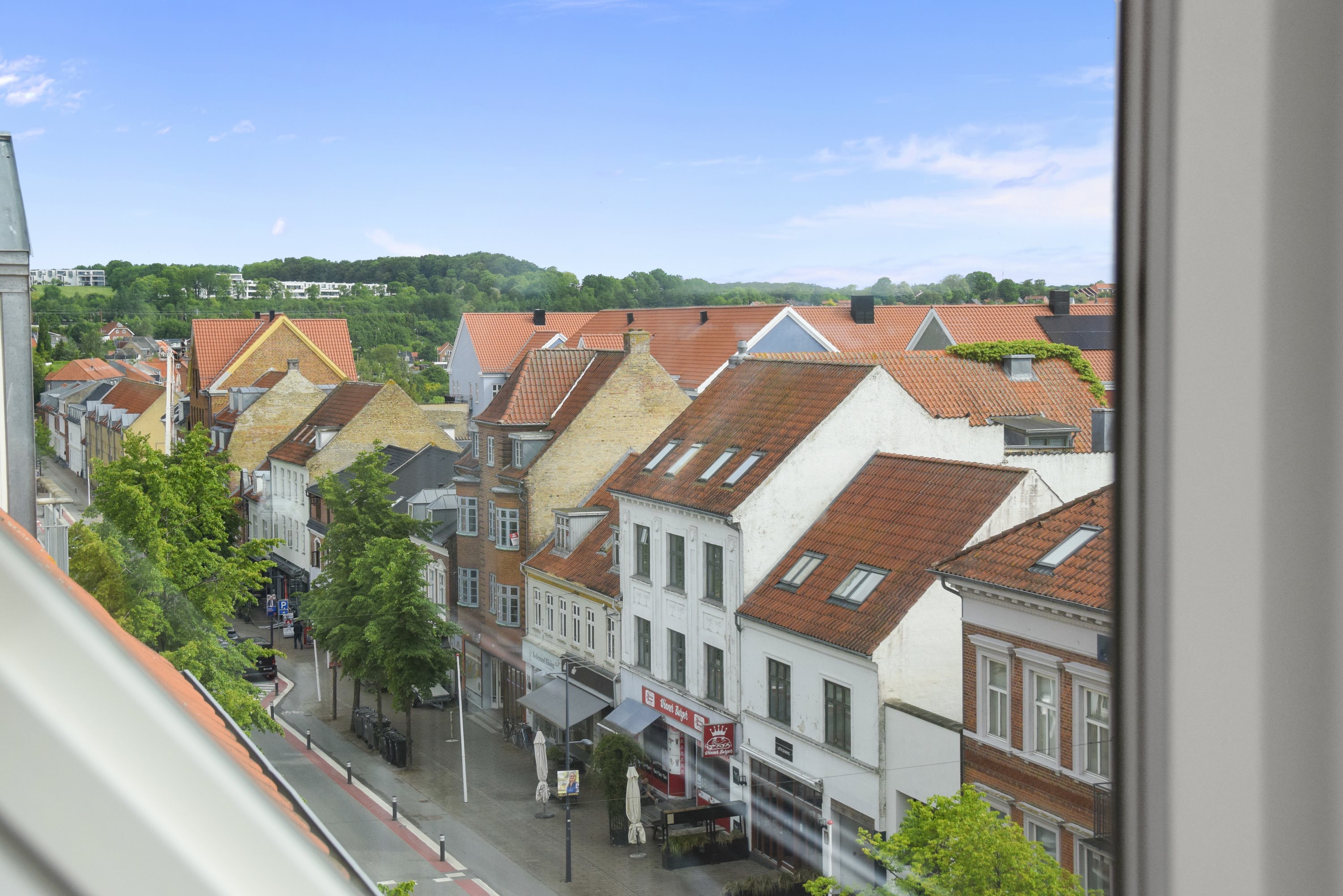 Fremhævet udsigt fra lejligheden billede i fuldskærmstilstand. Billede af Adelgade 95, 4., 8660 Skanderborg