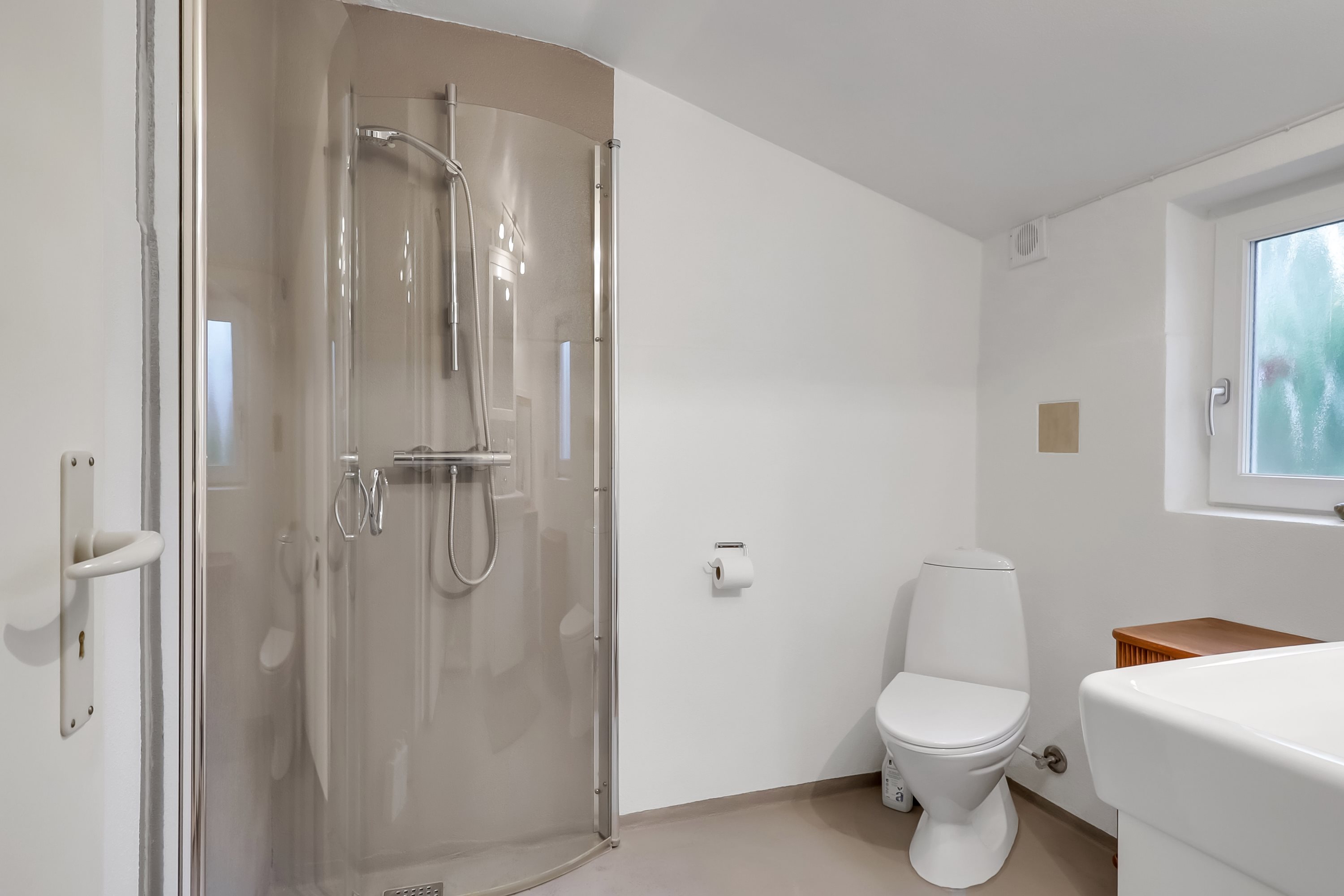 Fremhævet badeværelse billede i fuldskærmstilstand. Billede af Nørrebro 108, 5900 Rudkøbing