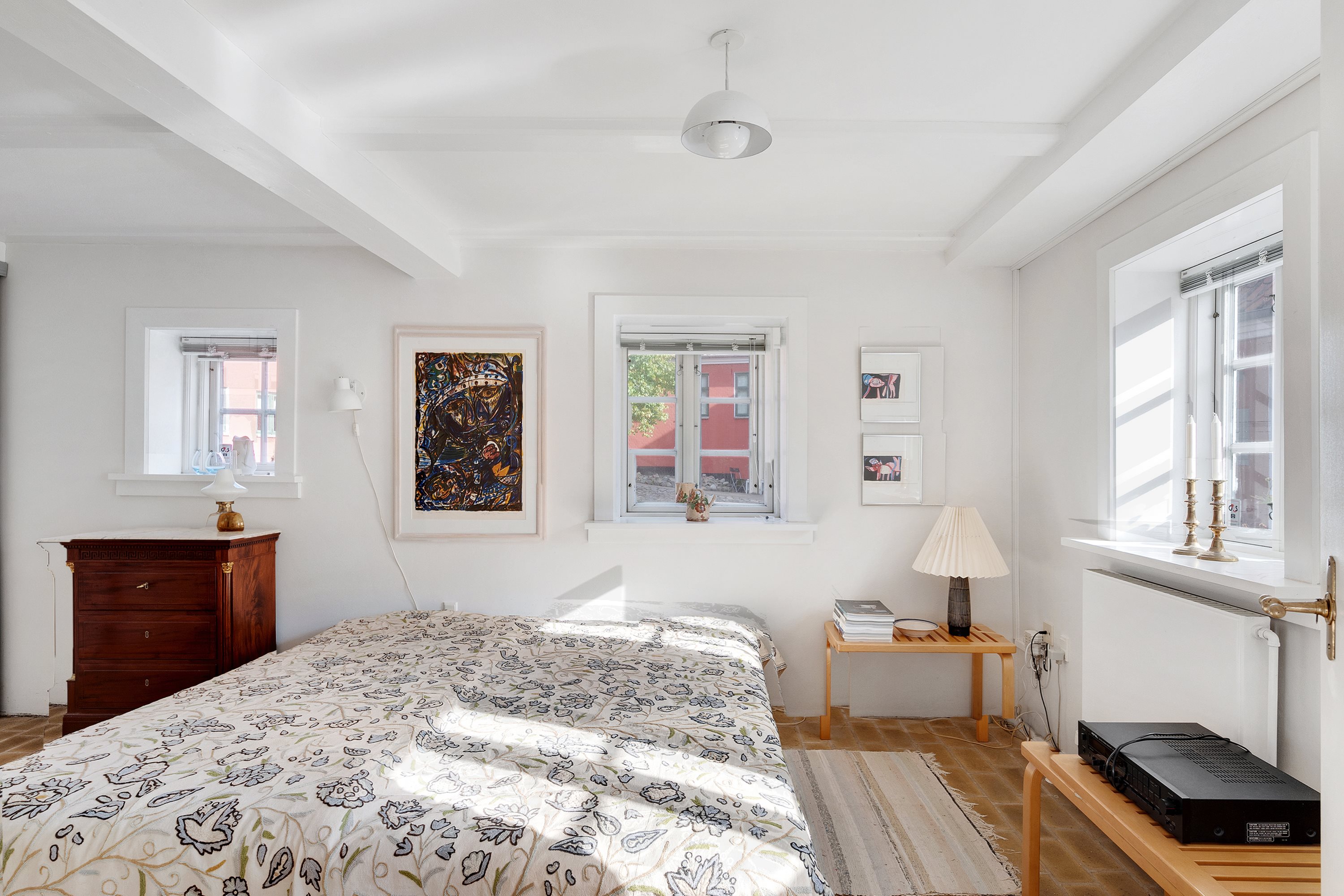 Fremhævet soveværelse billede i fuldskærmstilstand. Billede af Nørre Torv 11, 9800 Hjørring