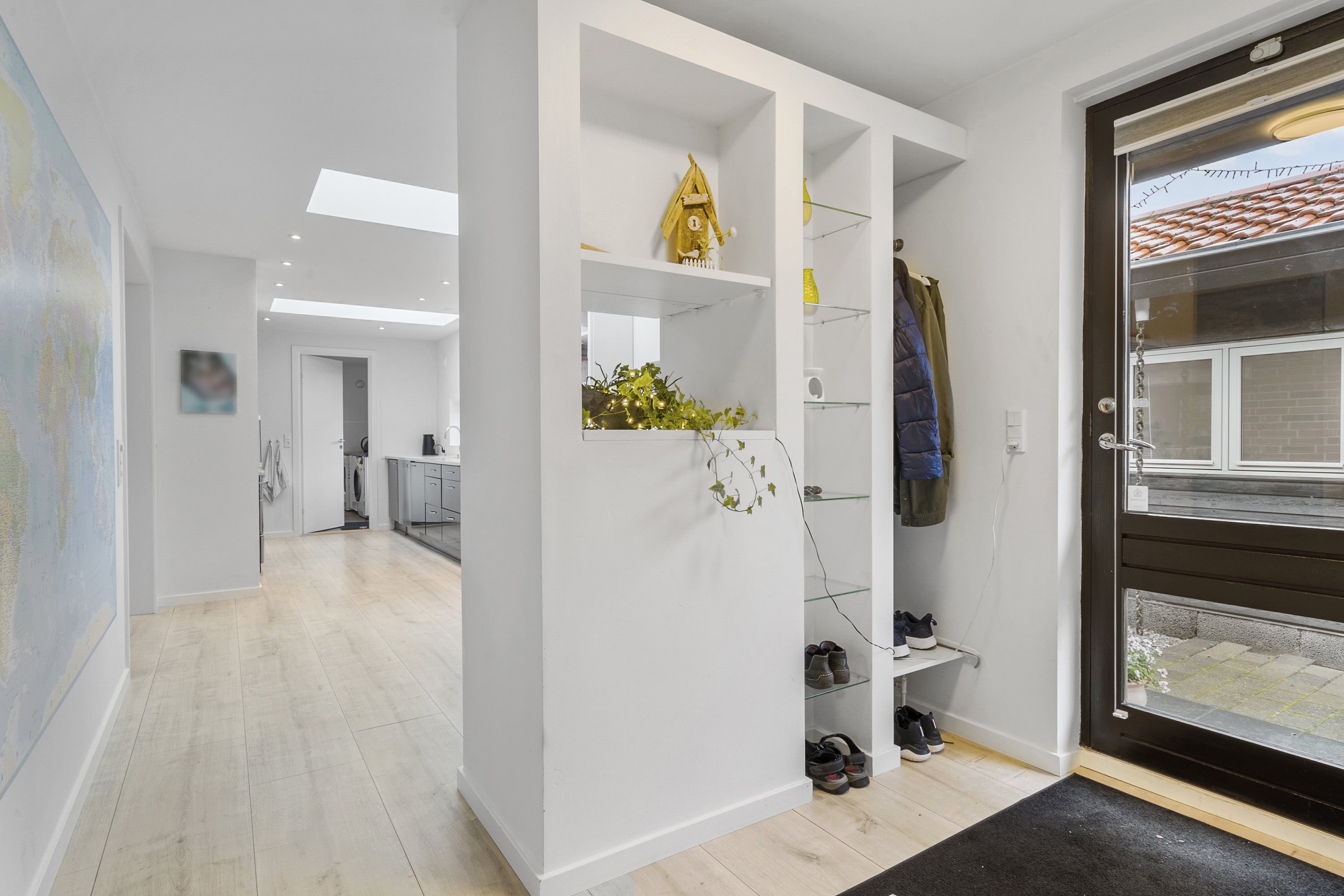 Miniaturebillede 2: entré. Billede af Højvænget 207, Odder, 8300 Odder