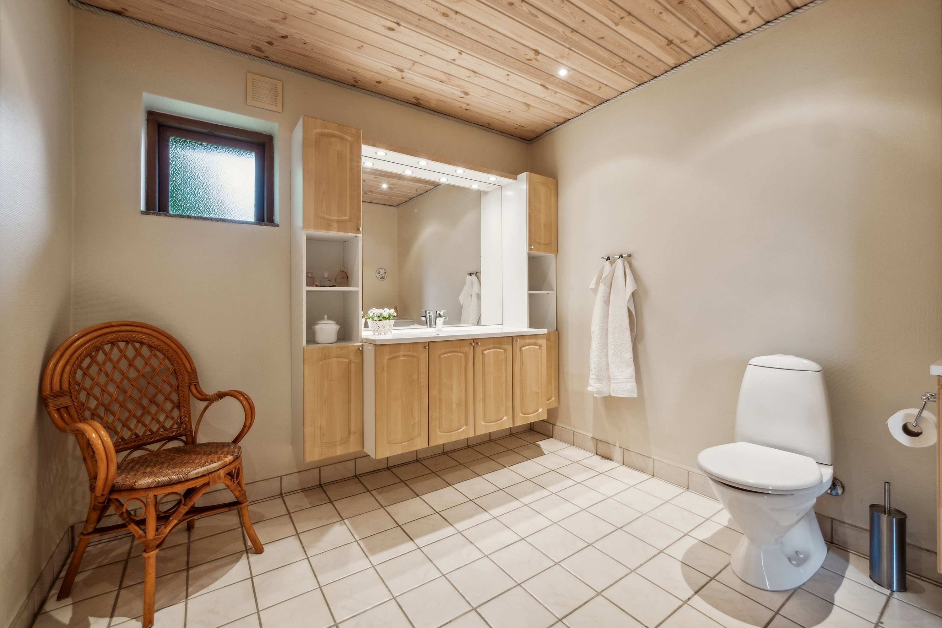 Fremhævet badeværelse billede i fuldskærmstilstand. Billede af Morsingvej 12, Tæbring, 7900 Nykøbing M