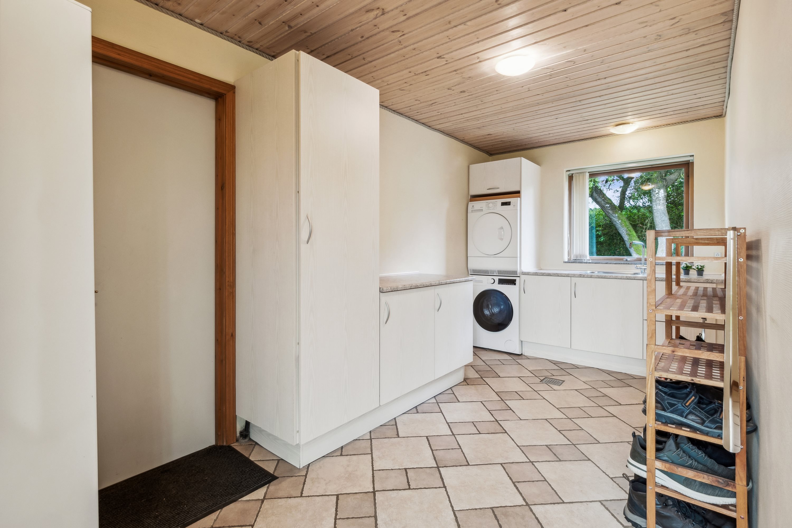 Fremhævet gang billede i fuldskærmstilstand. Billede af Morsingvej 12, Tæbring, 7900 Nykøbing M